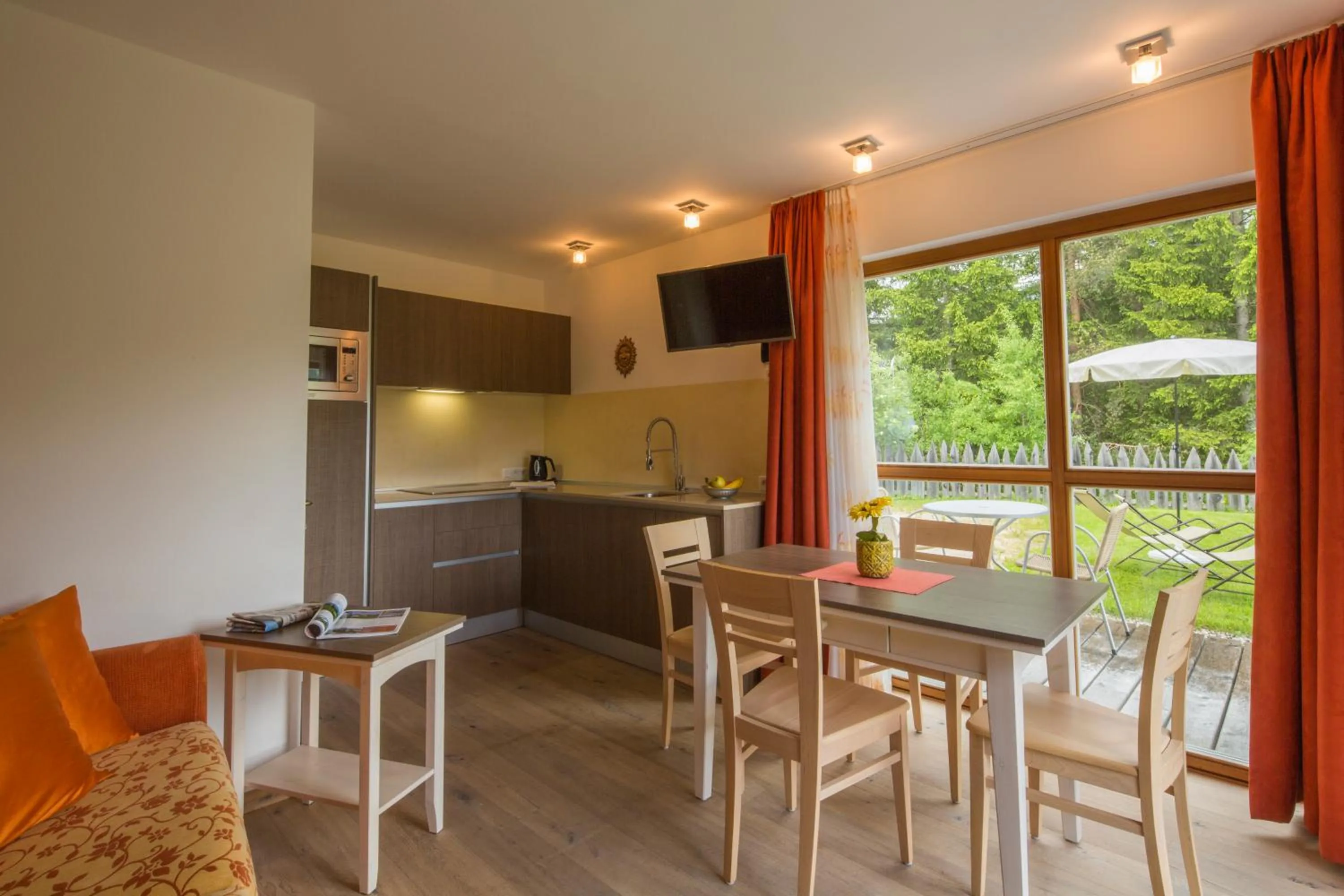 Dining area in Appartamenti La Sajun & Les Viles