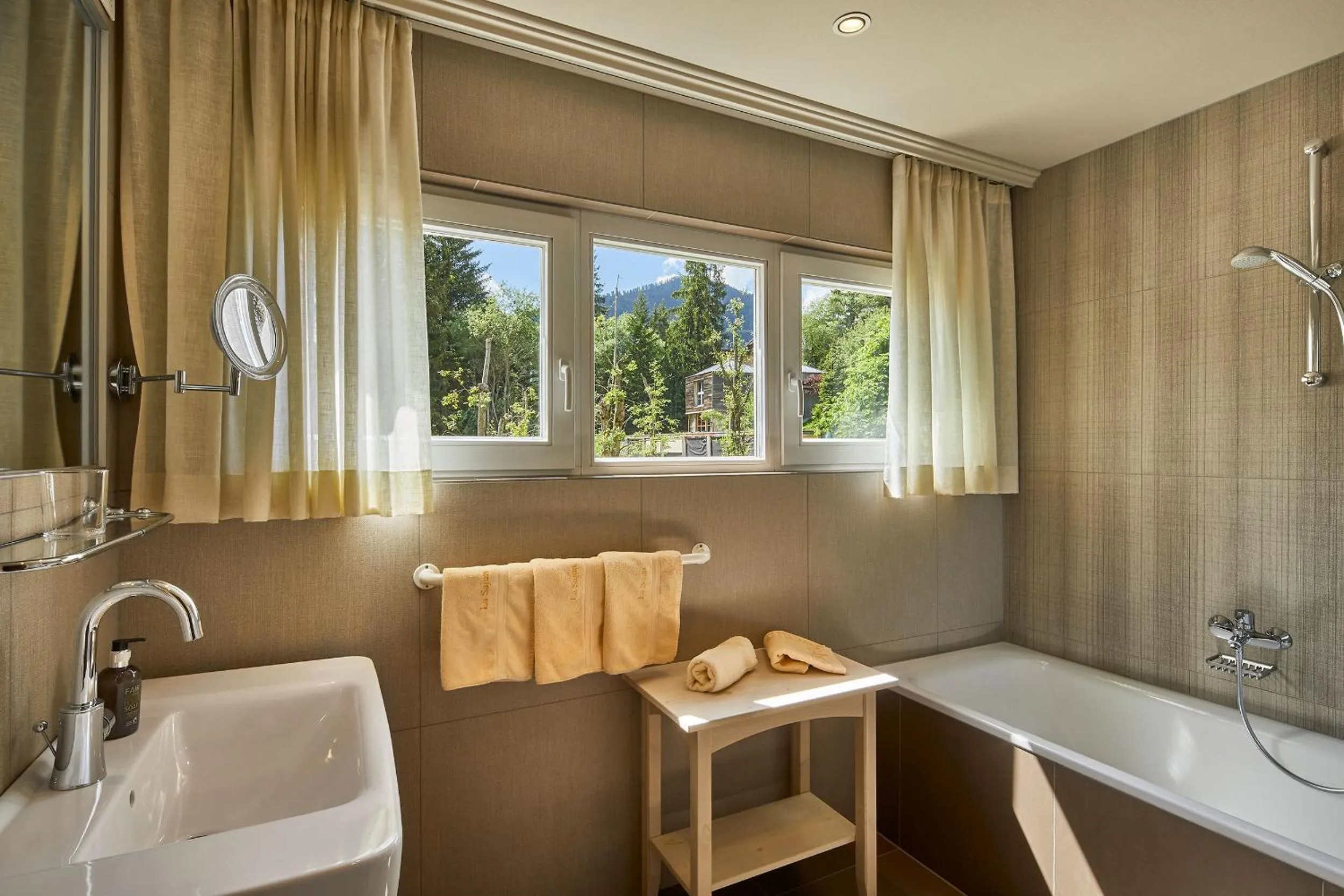 Bathroom in Appartamenti La Sajun & Les Viles