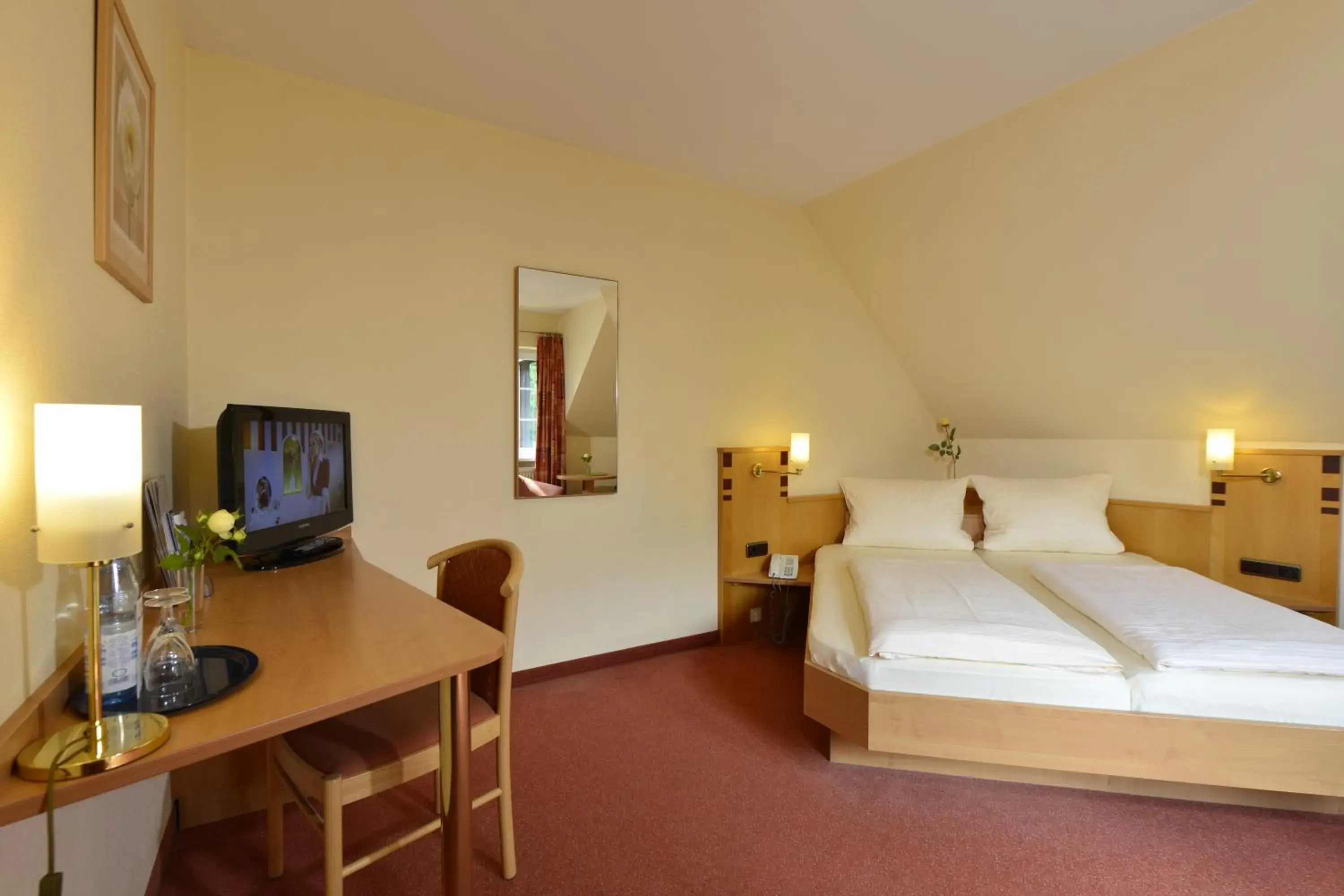 Large Double Room in BB Haus Neugebauer Garni Large Double Room in BB Haus Neugebauer Garni