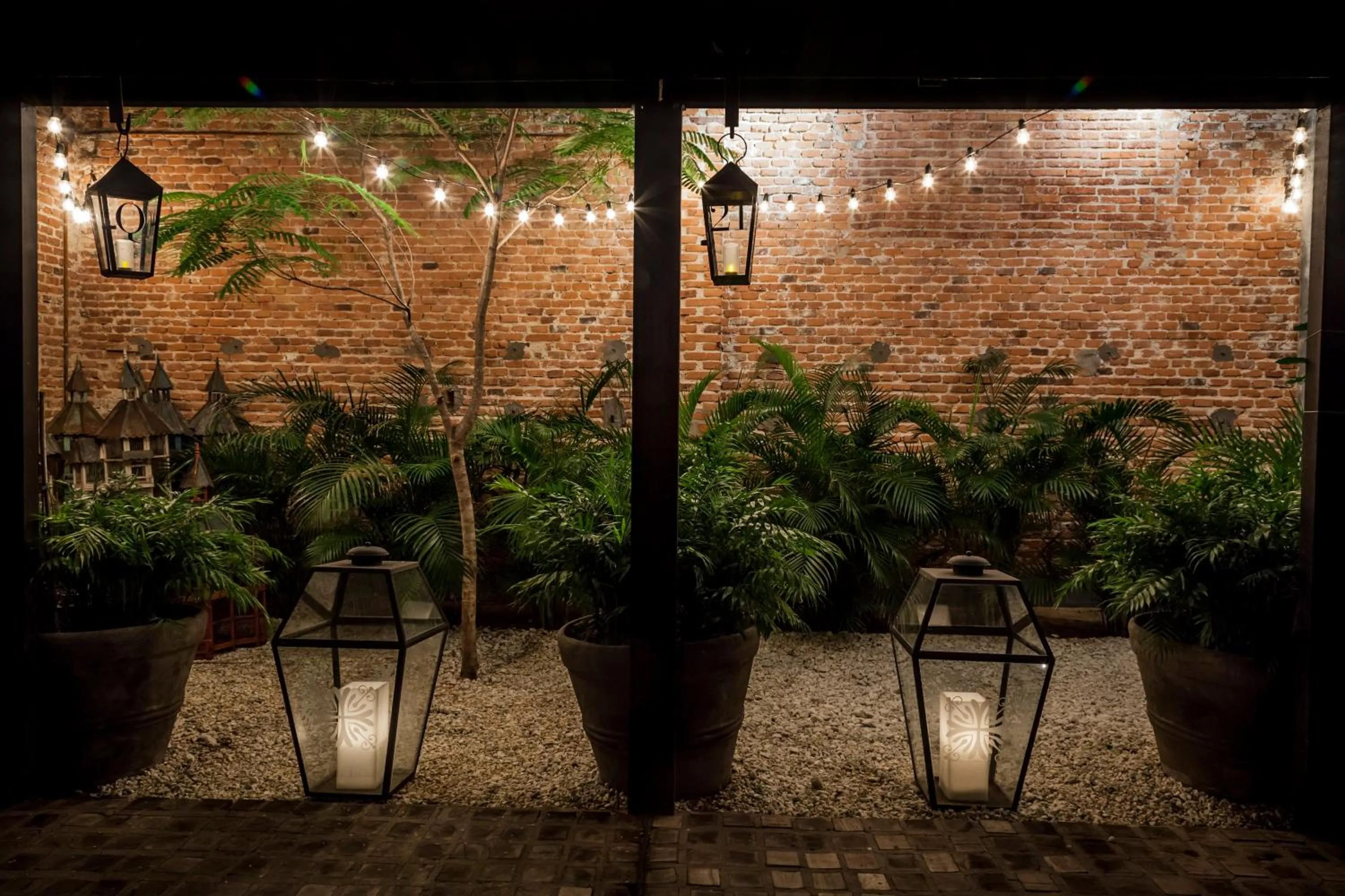 Garden in La Alondra, Casa de huéspedes
