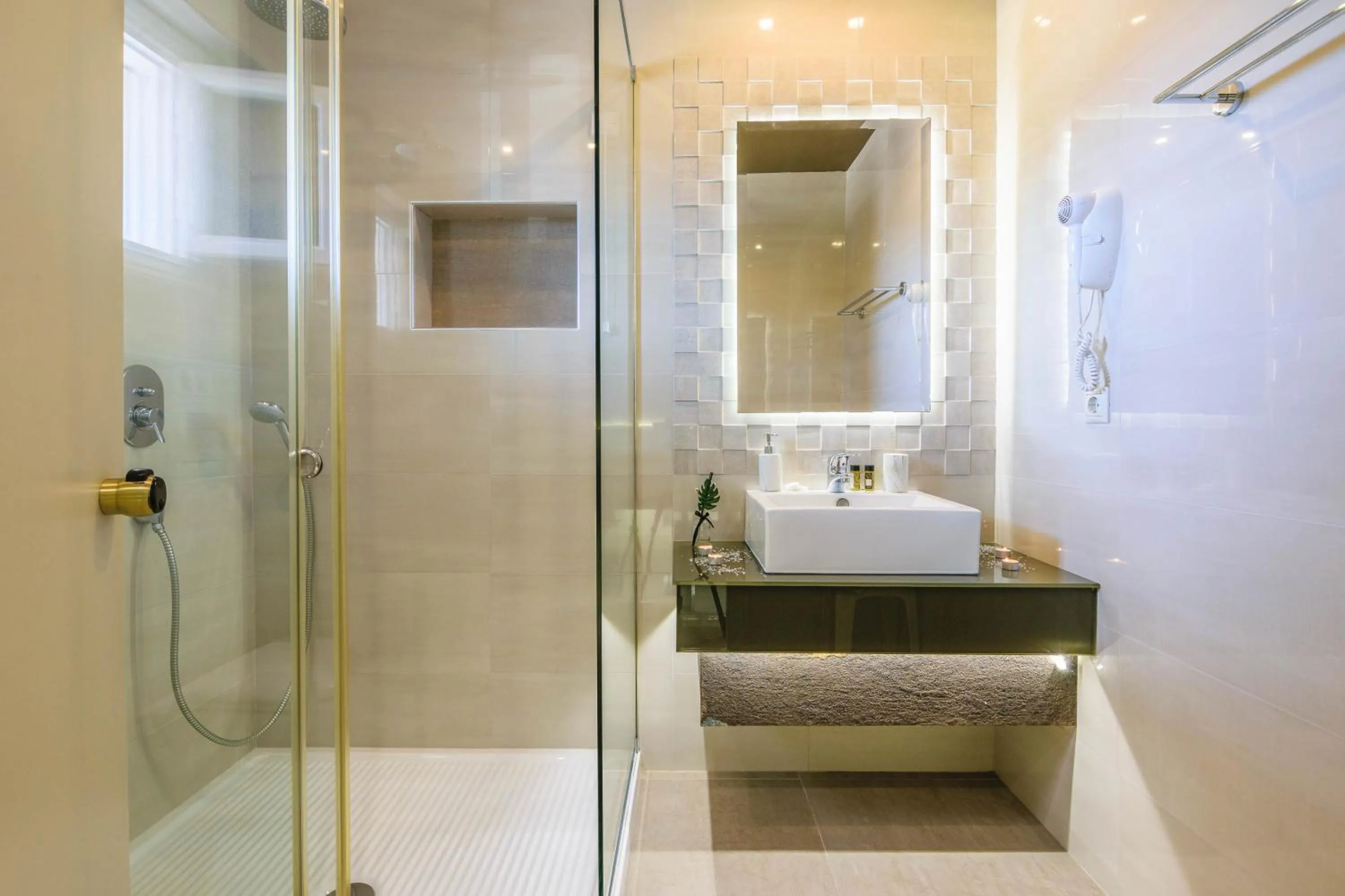 Bathroom in Plaza Pallas