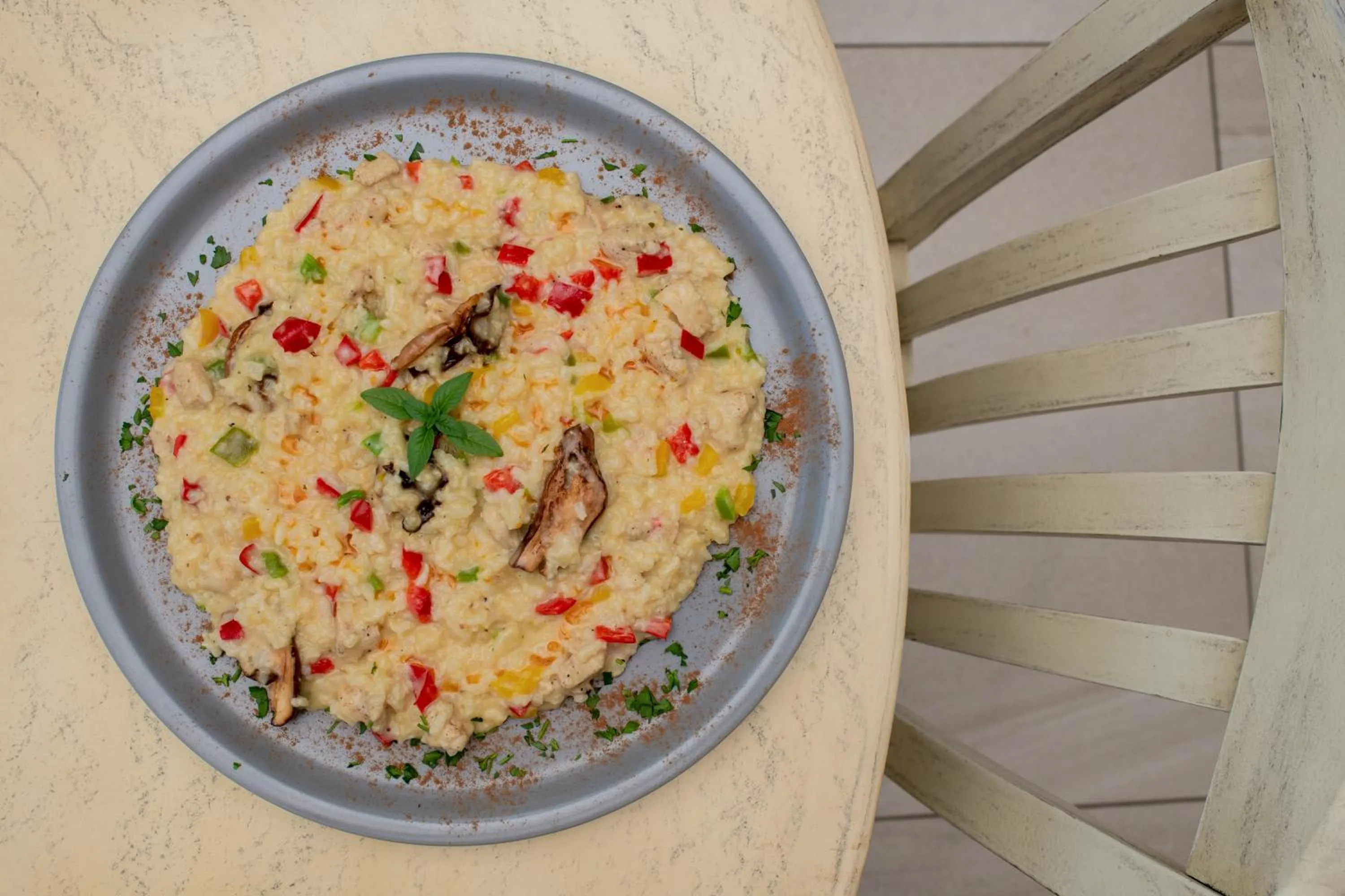 Restaurant/places to eat in Plaza Pallas