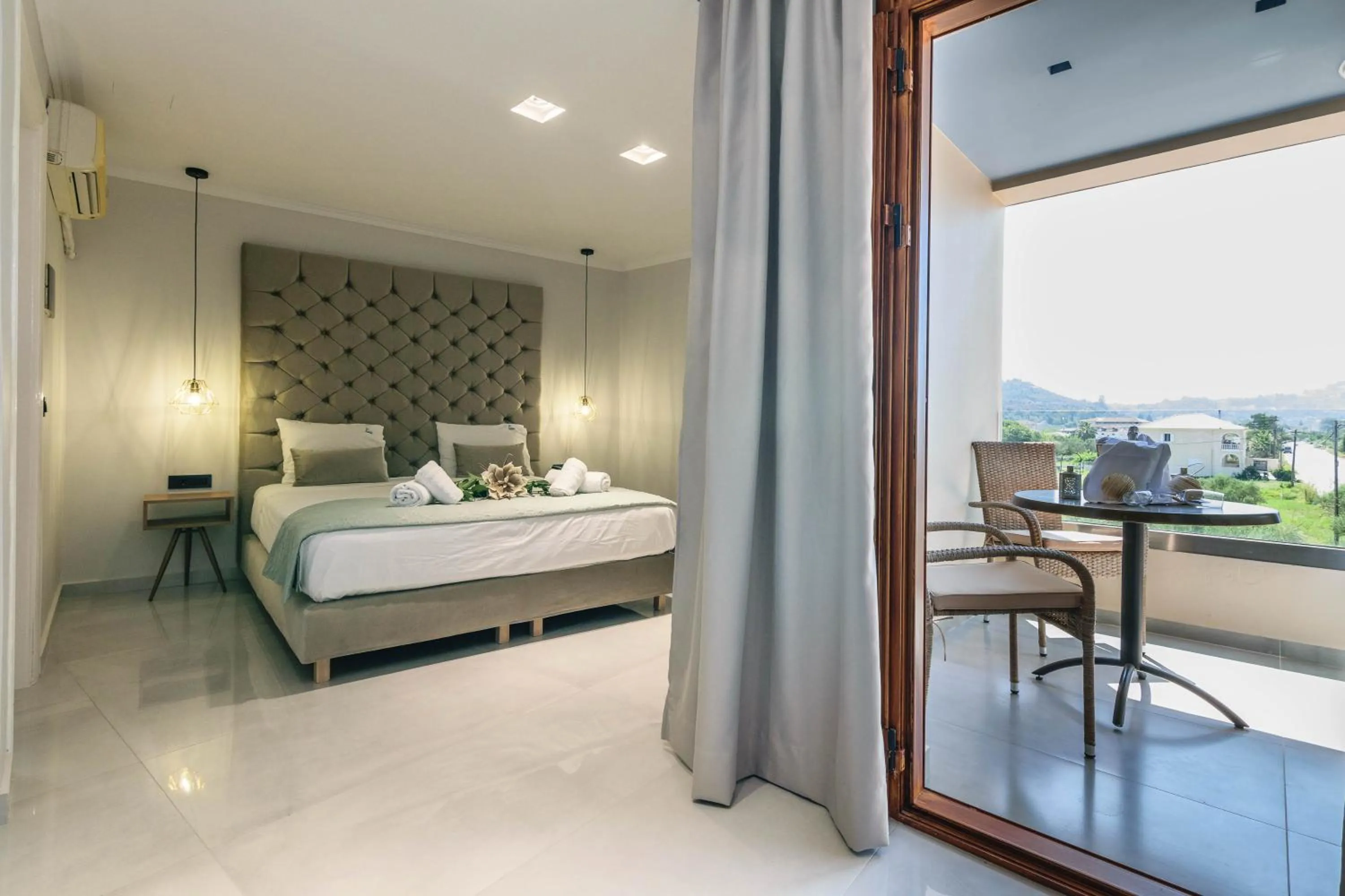 View (from property/room), Bed in Plaza Pallas