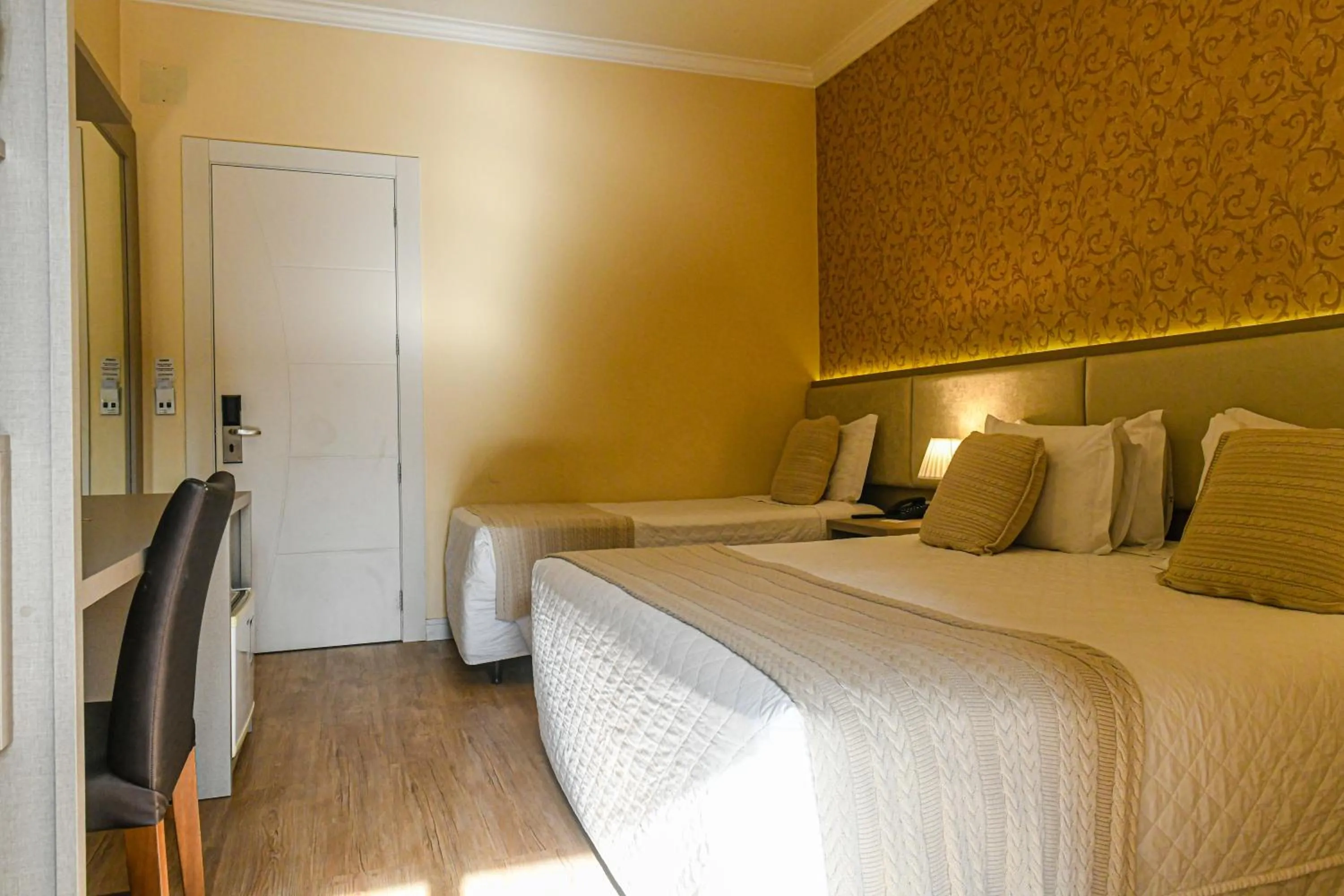 View (from property/room), Bed in Hotel Kaster