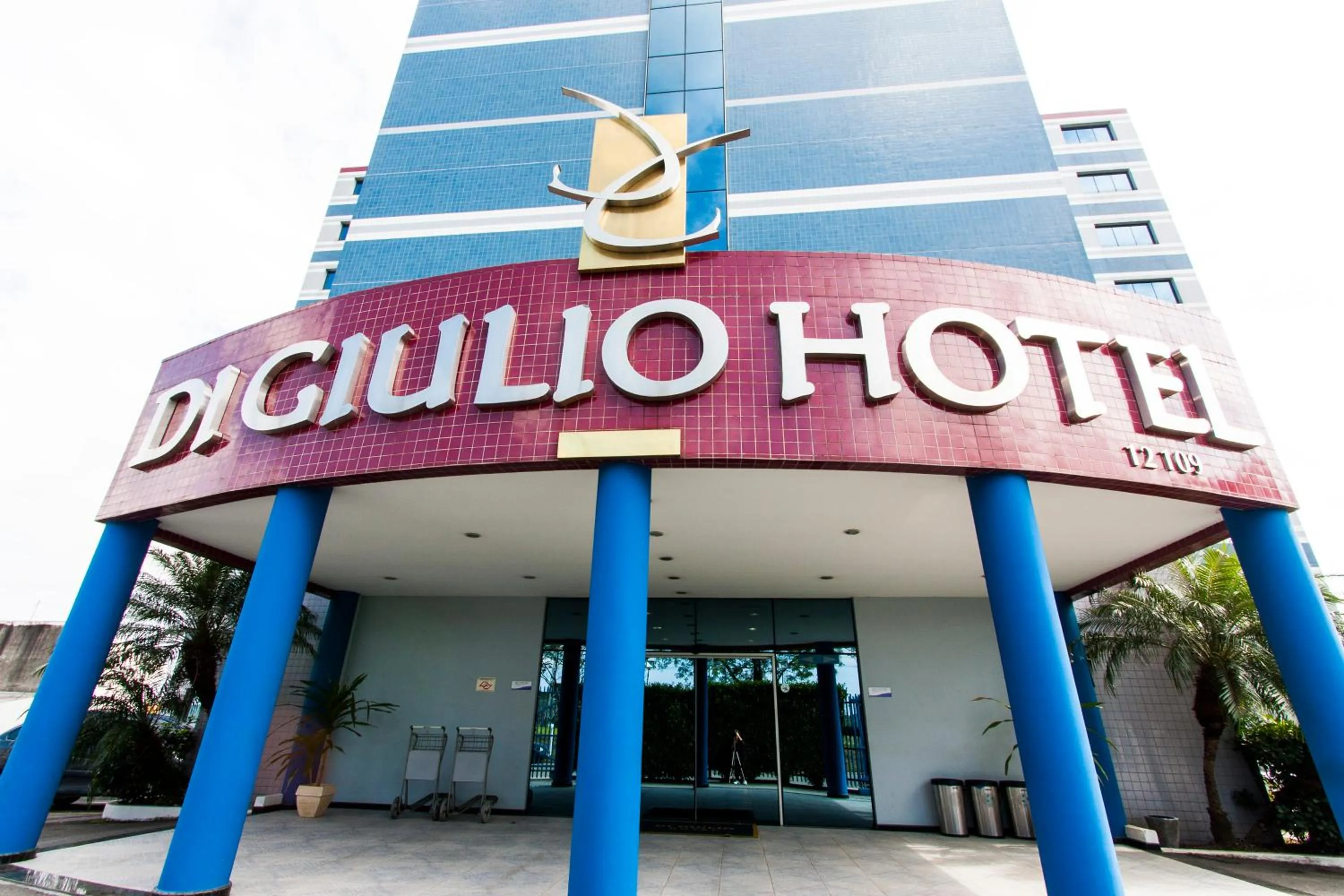 Facade/entrance in Di Giulio Hotel