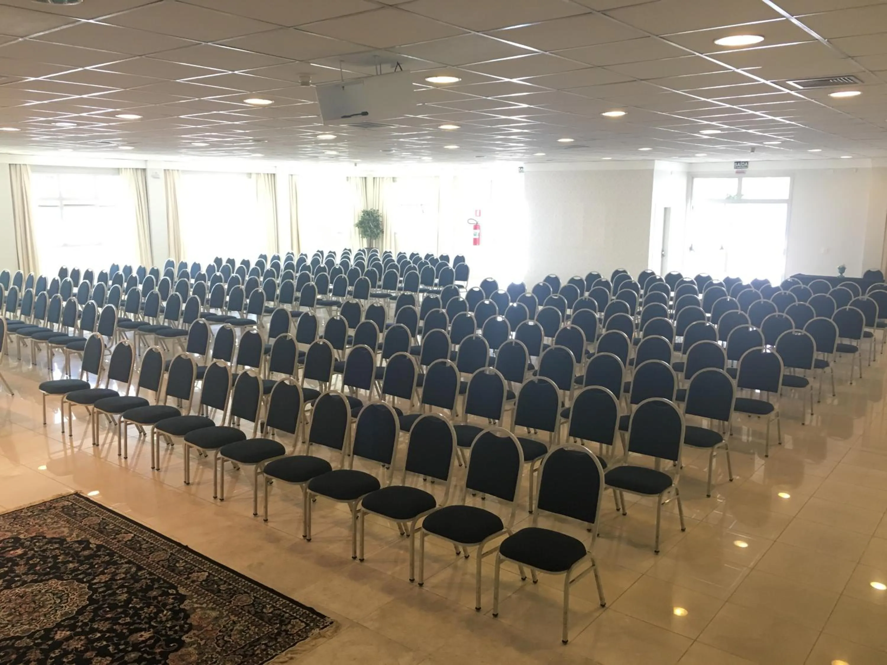 Meeting/conference room in Di Giulio Hotel