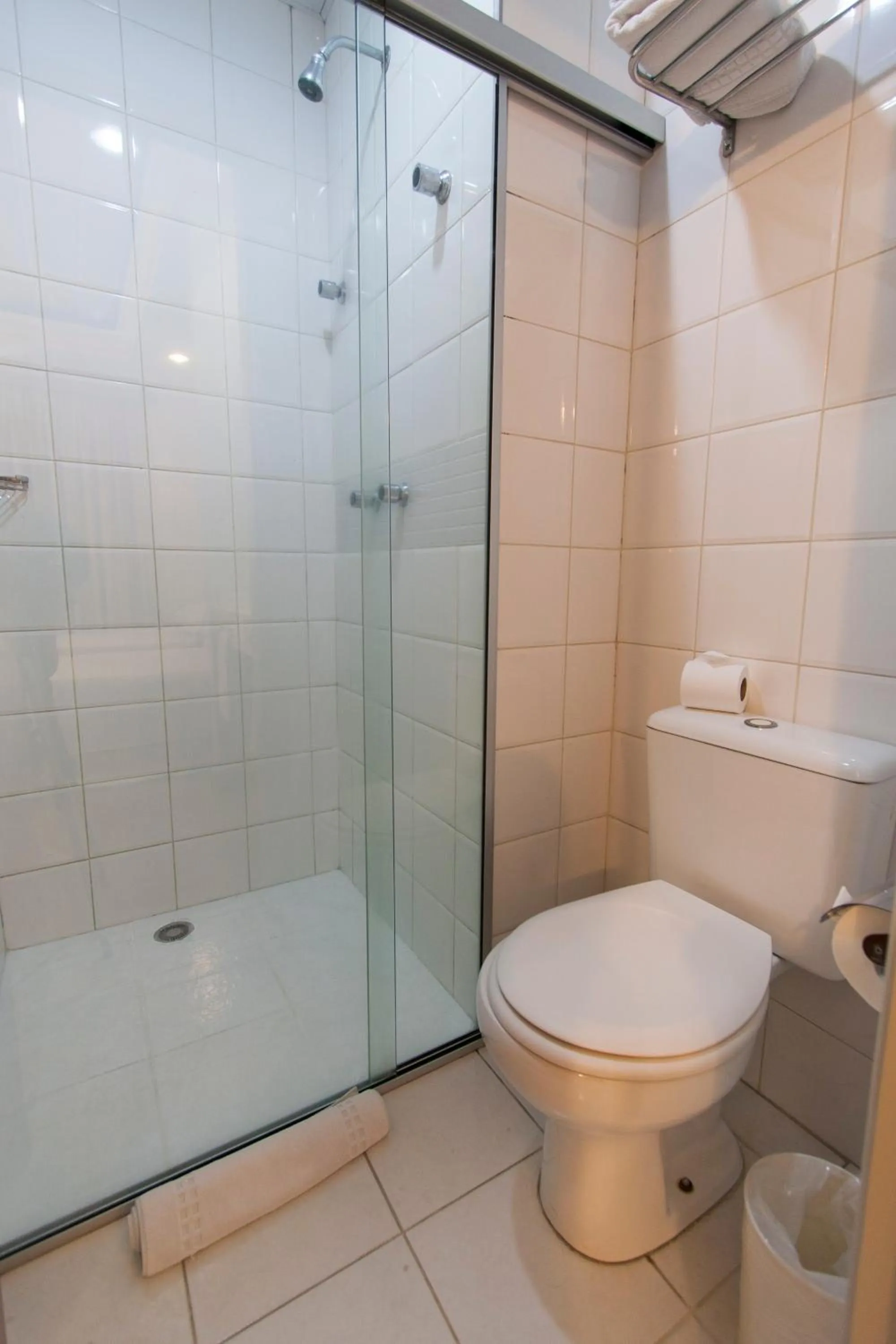 Shower in Di Giulio Hotel