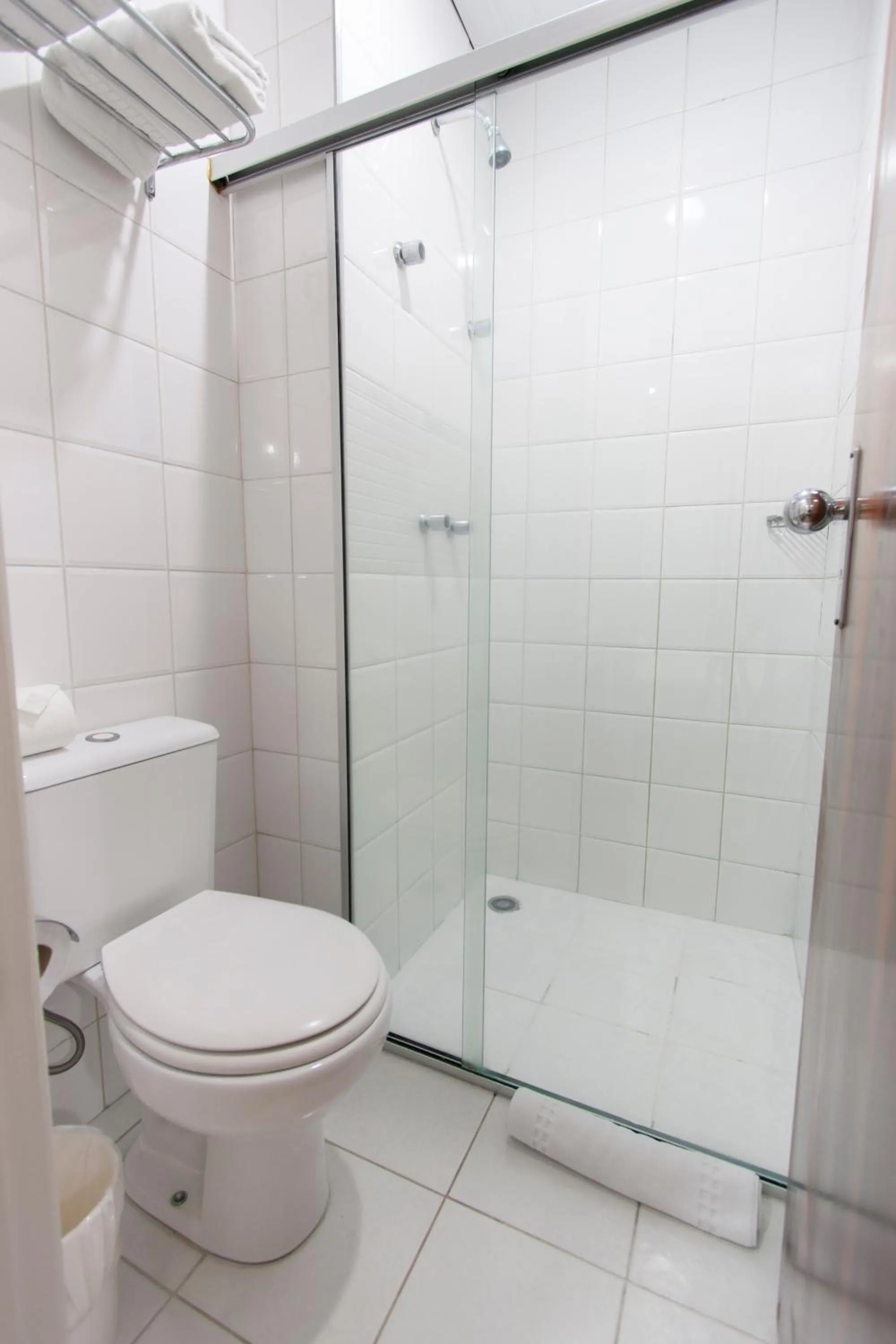 Shower in Di Giulio Hotel