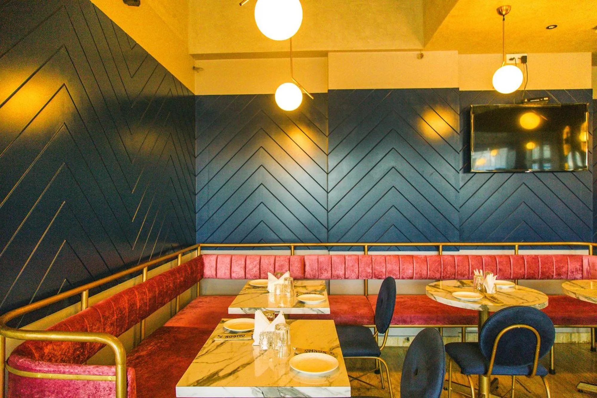 Restaurant/places to eat in FabHotel Sahar Garden - Nr Mumbai International Airport