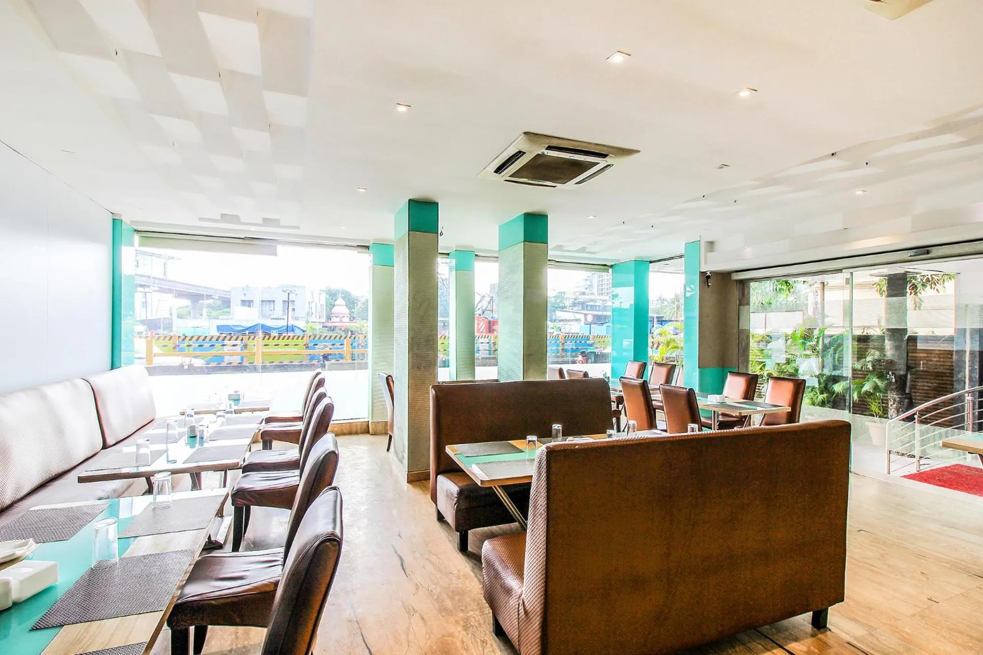 Restaurant/places to eat in FabHotel Sahar Garden - Nr Mumbai International Airport