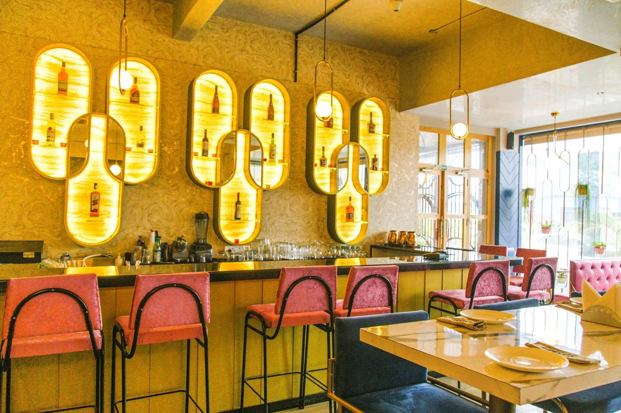 Restaurant/places to eat in FabHotel Sahar Garden - Nr Mumbai International Airport