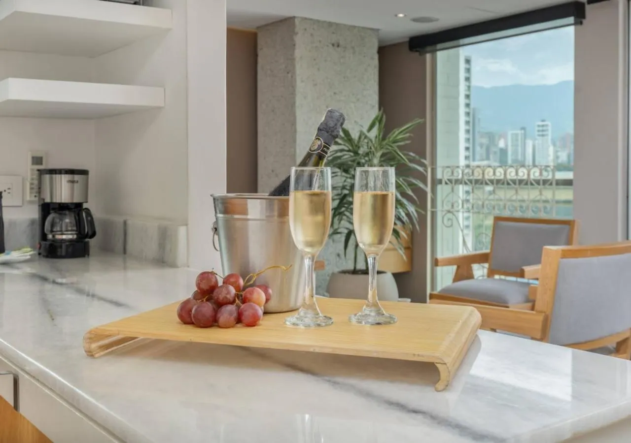 Kitchen or kitchenette in Affinity ApartaHotel - Extended Stay