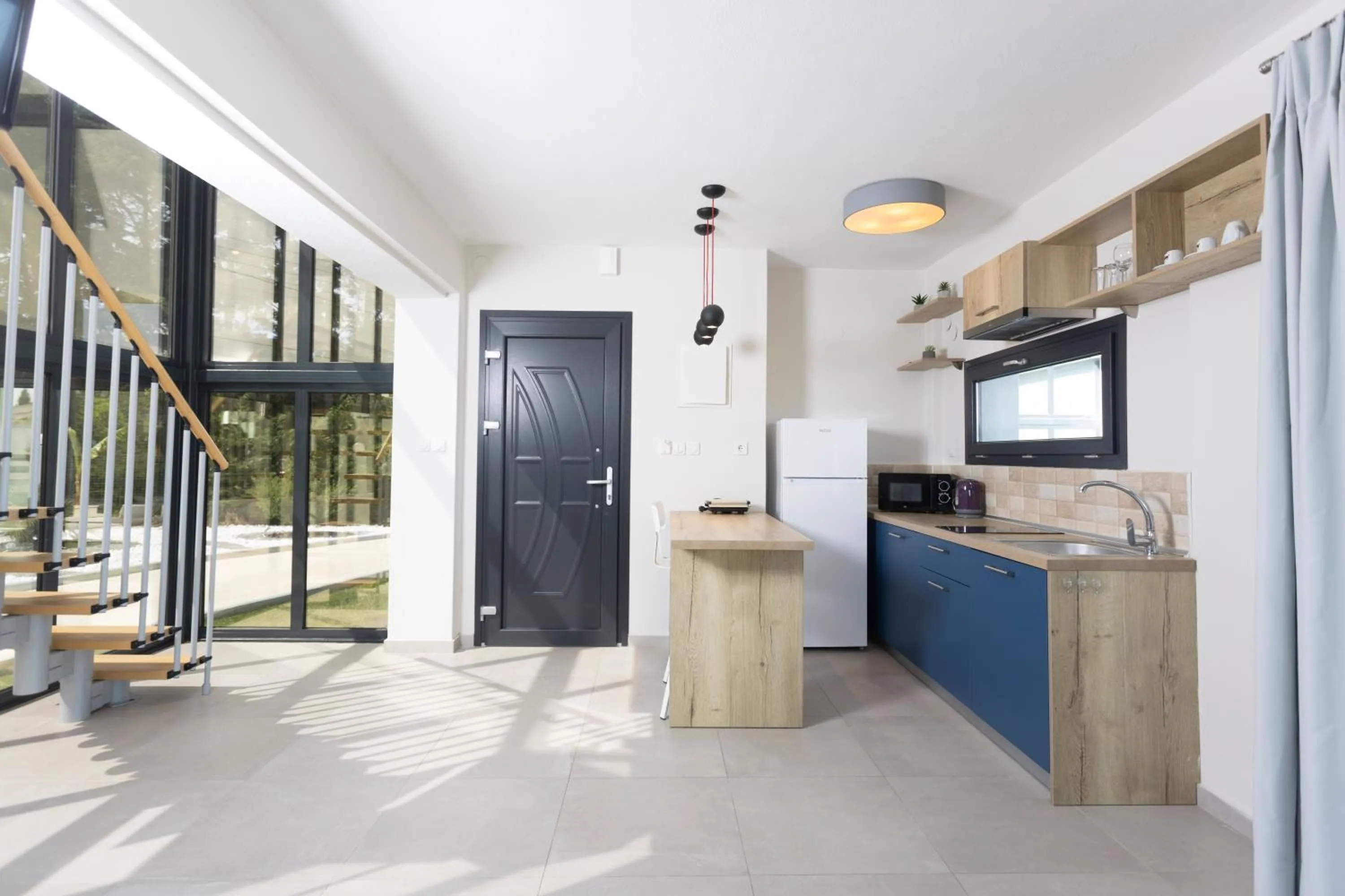 Kitchen or kitchenette in Blue Avenue