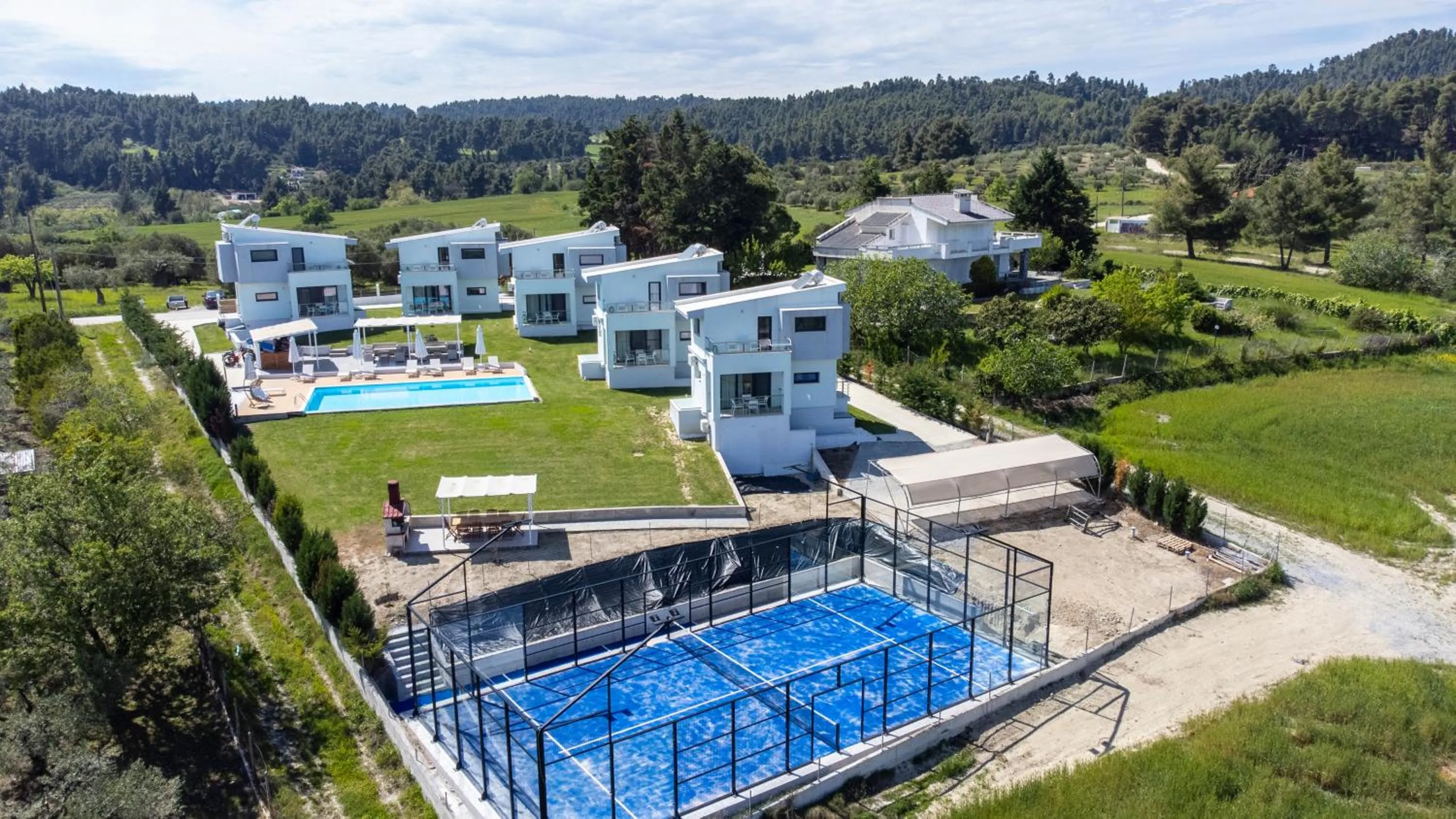 Property building in Blue Avenue