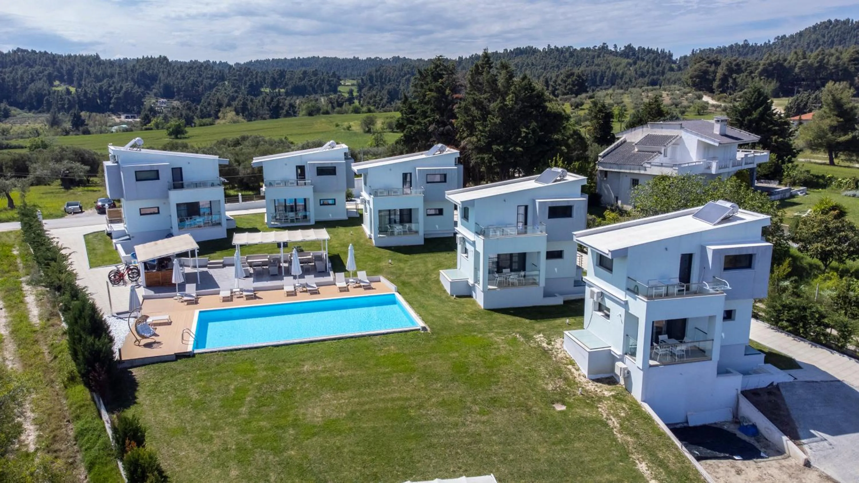 Bird's eye view in Blue Avenue