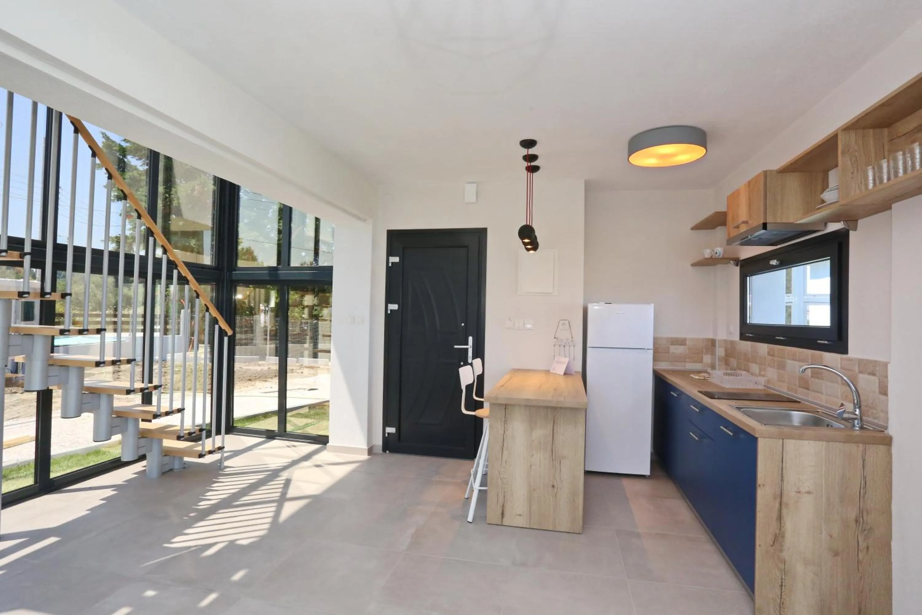 Kitchen or kitchenette in Blue Avenue