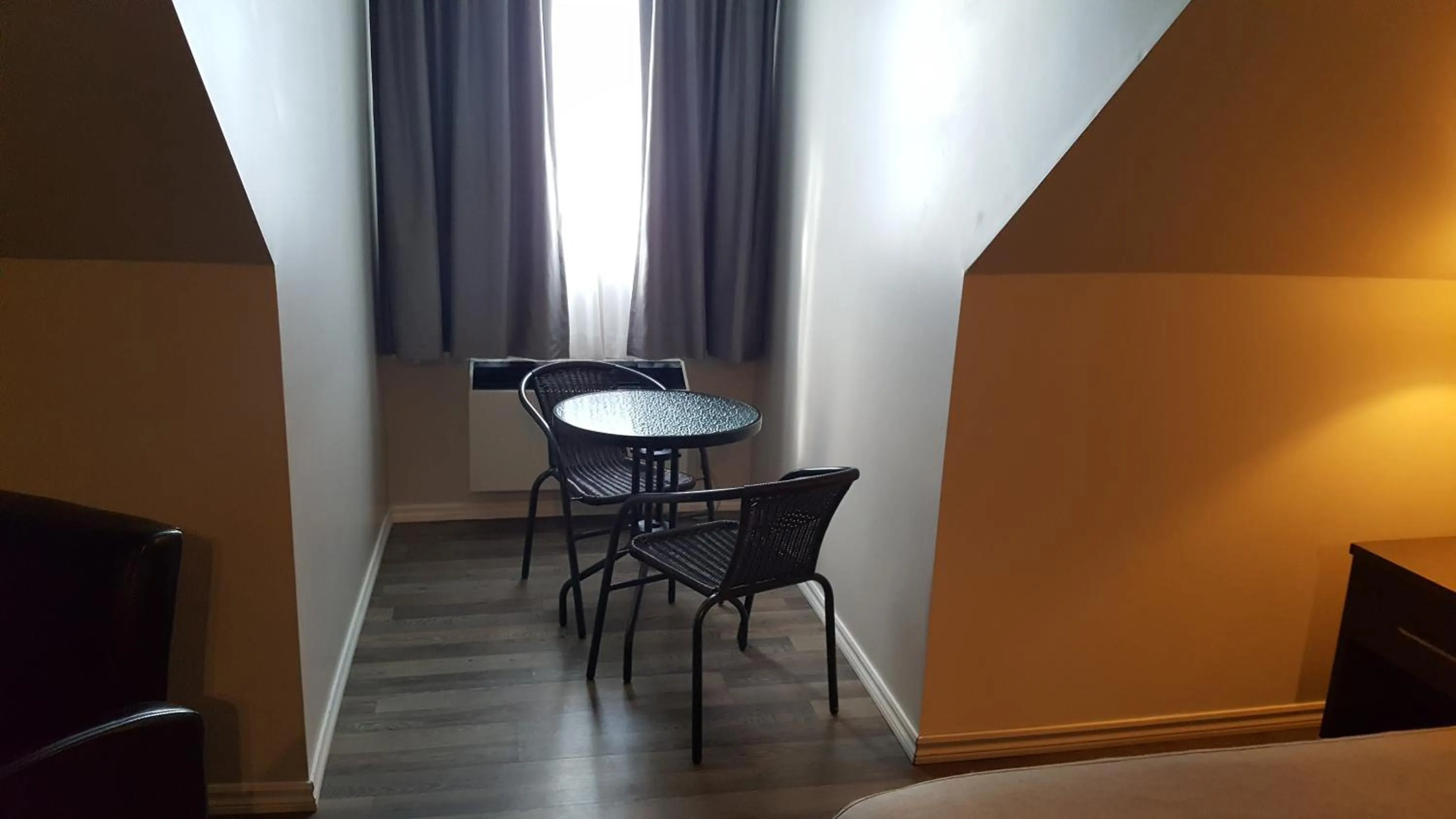 Dining area in Travelodge by Wyndham Roberval