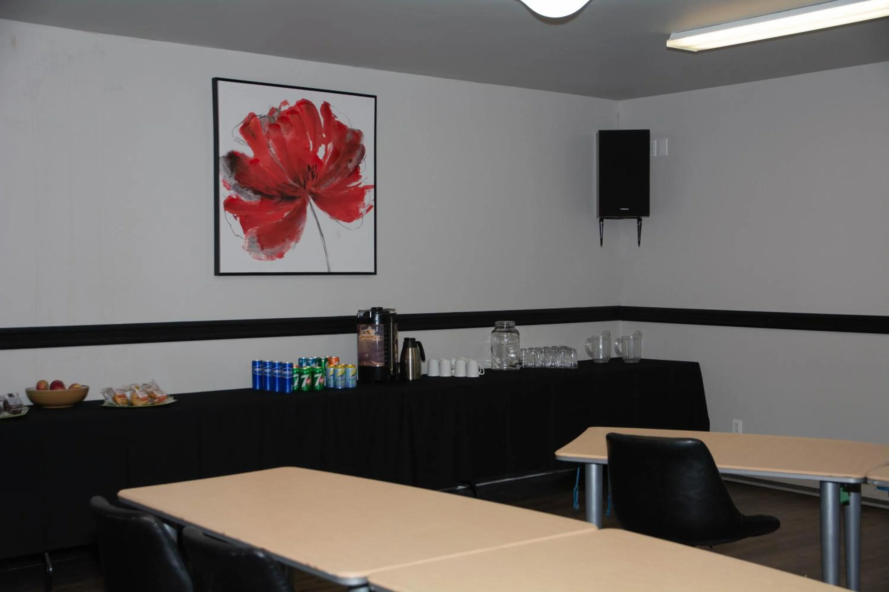 Banquet/Function facilities in Travelodge by Wyndham Roberval