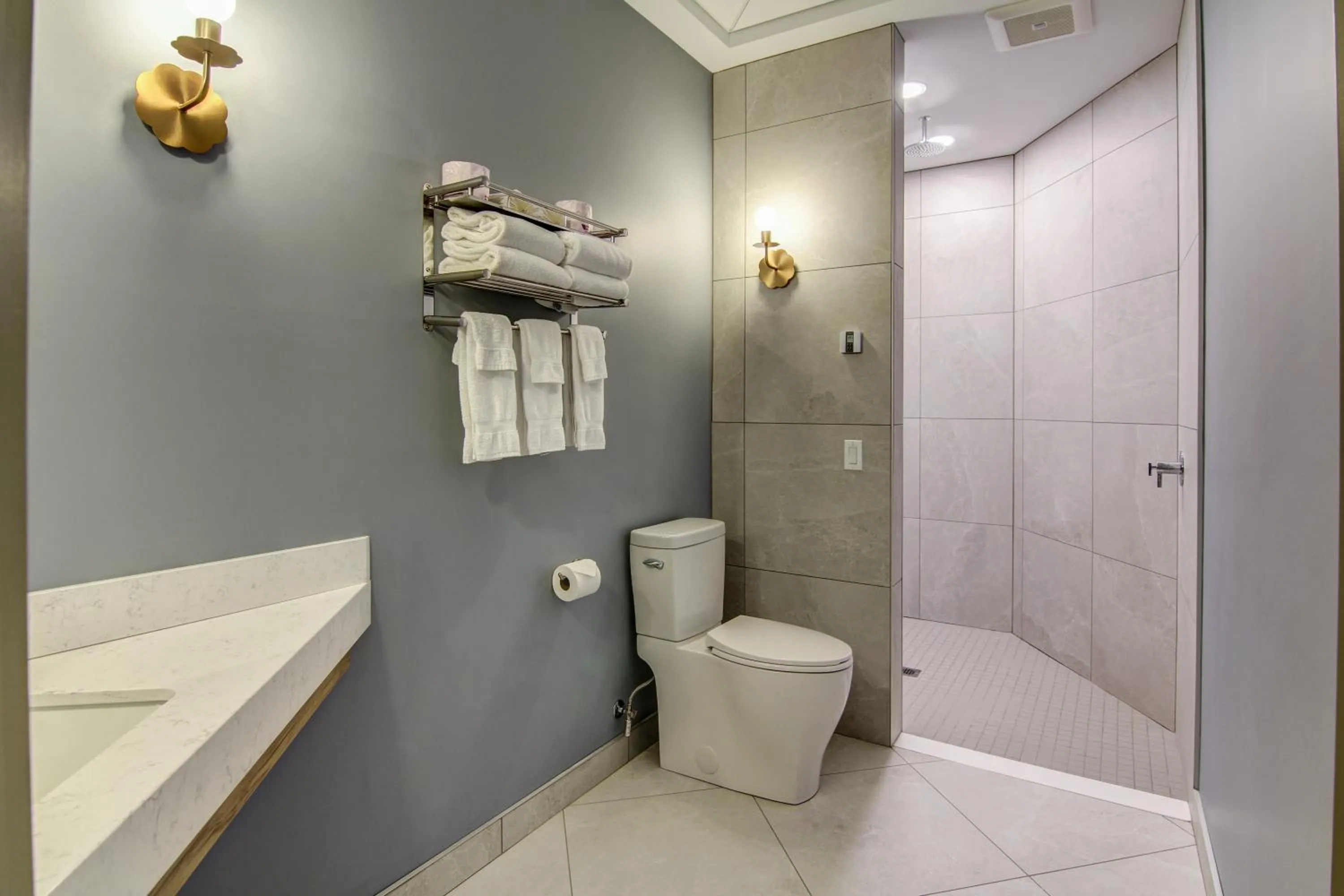 Bathroom in Hôtel du Jardin