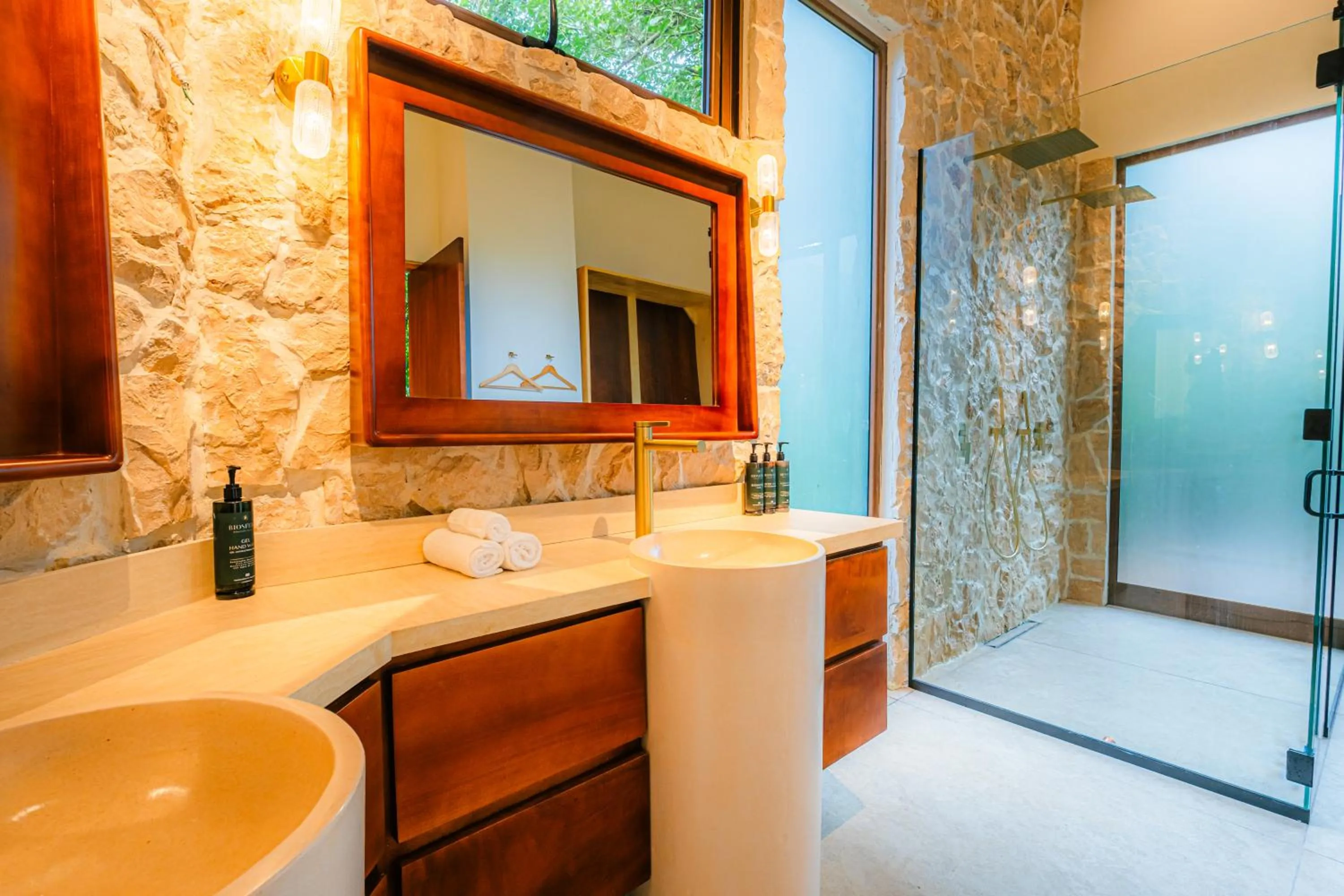 Bathroom in Chachagua Rainforest Hotel & Hot Springs