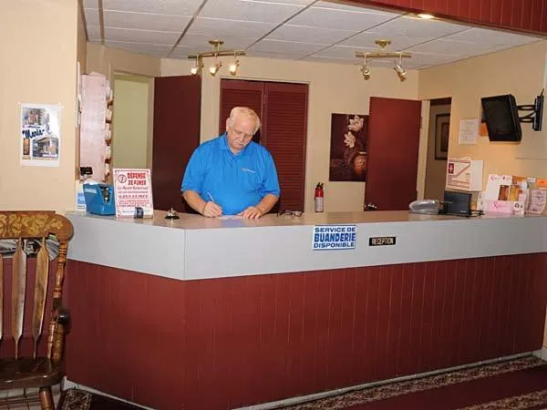 Staff in Motel Roberval