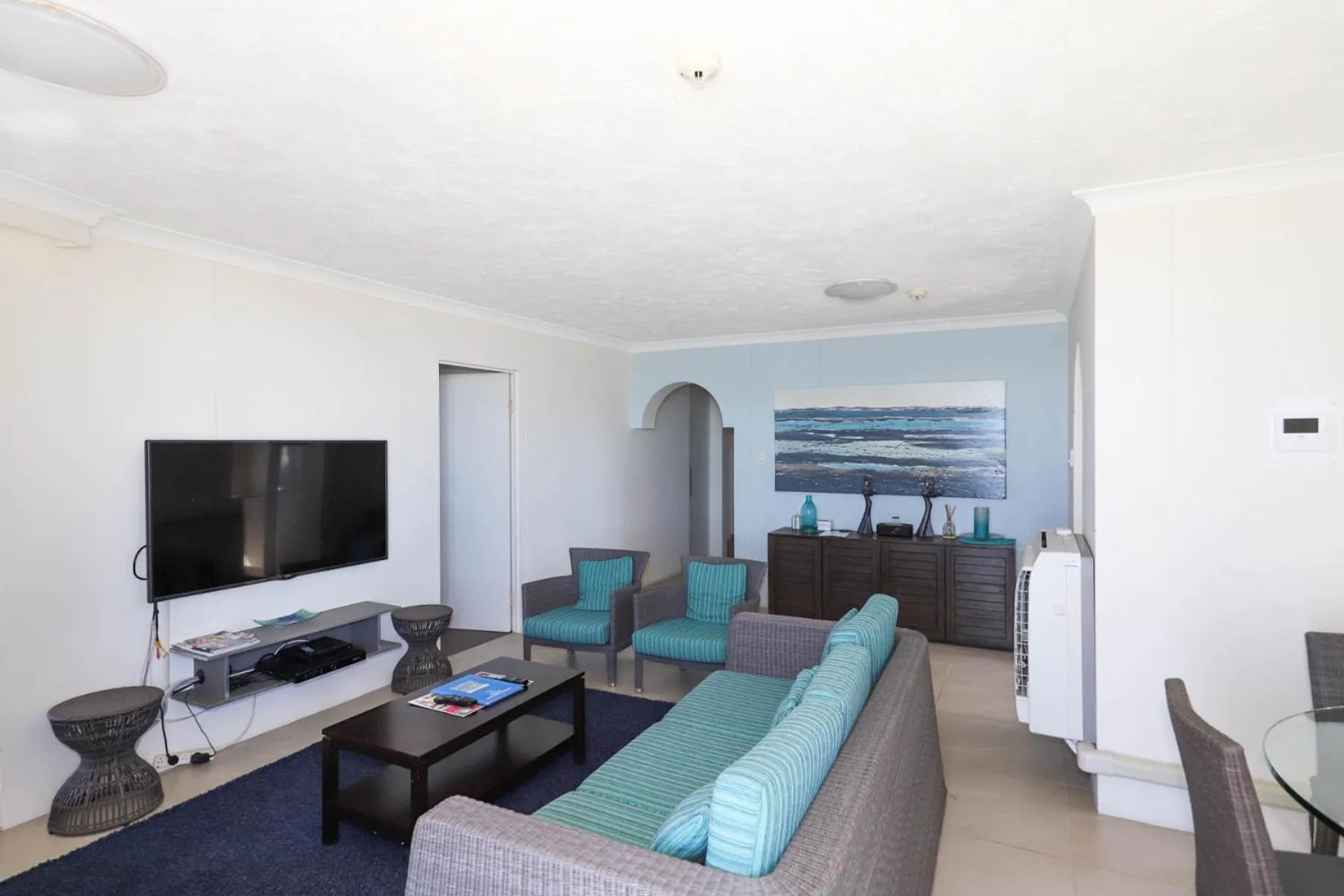 Living room in Beachside Tower Apartments