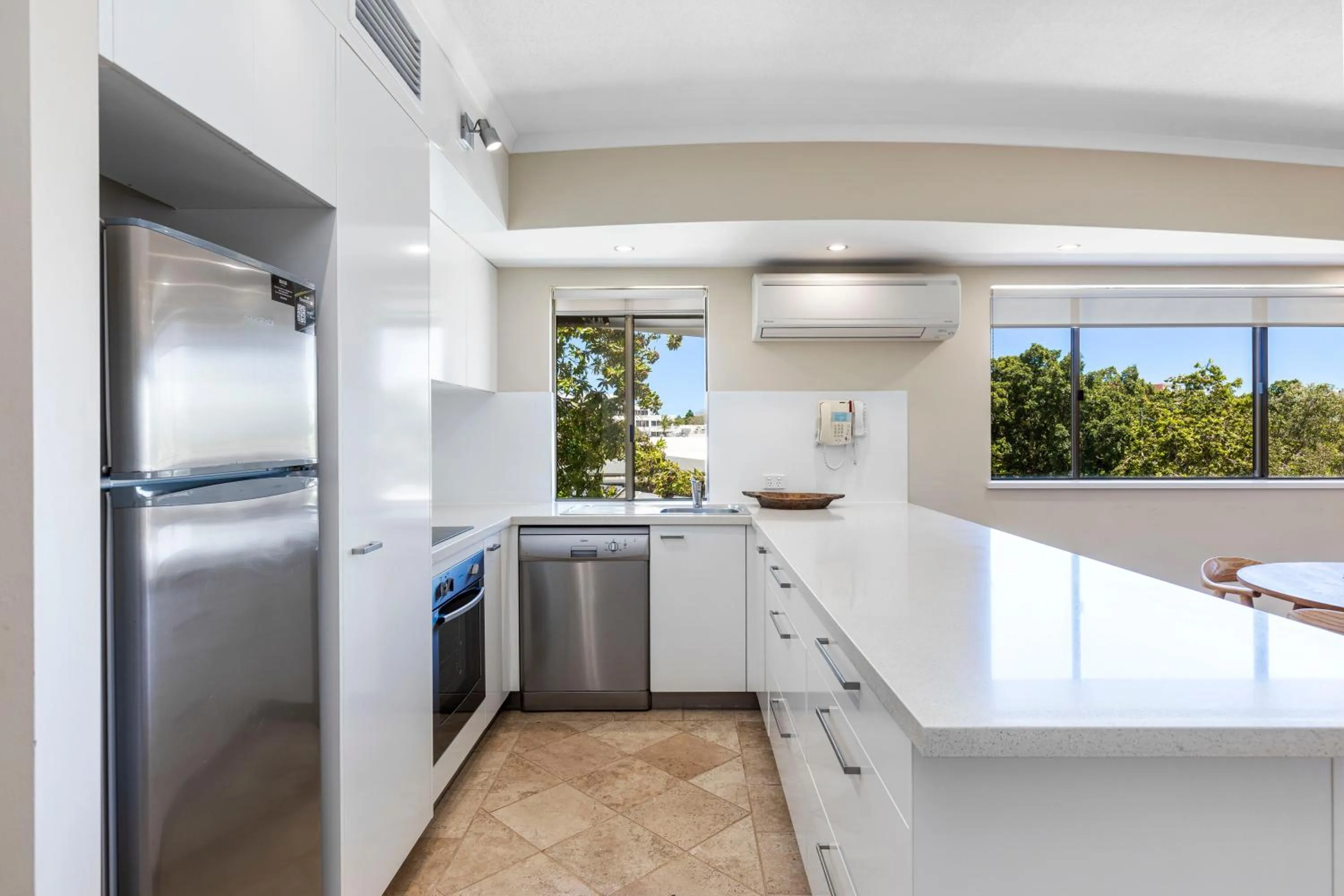 Kitchen or kitchenette in Bella Casa Noosa