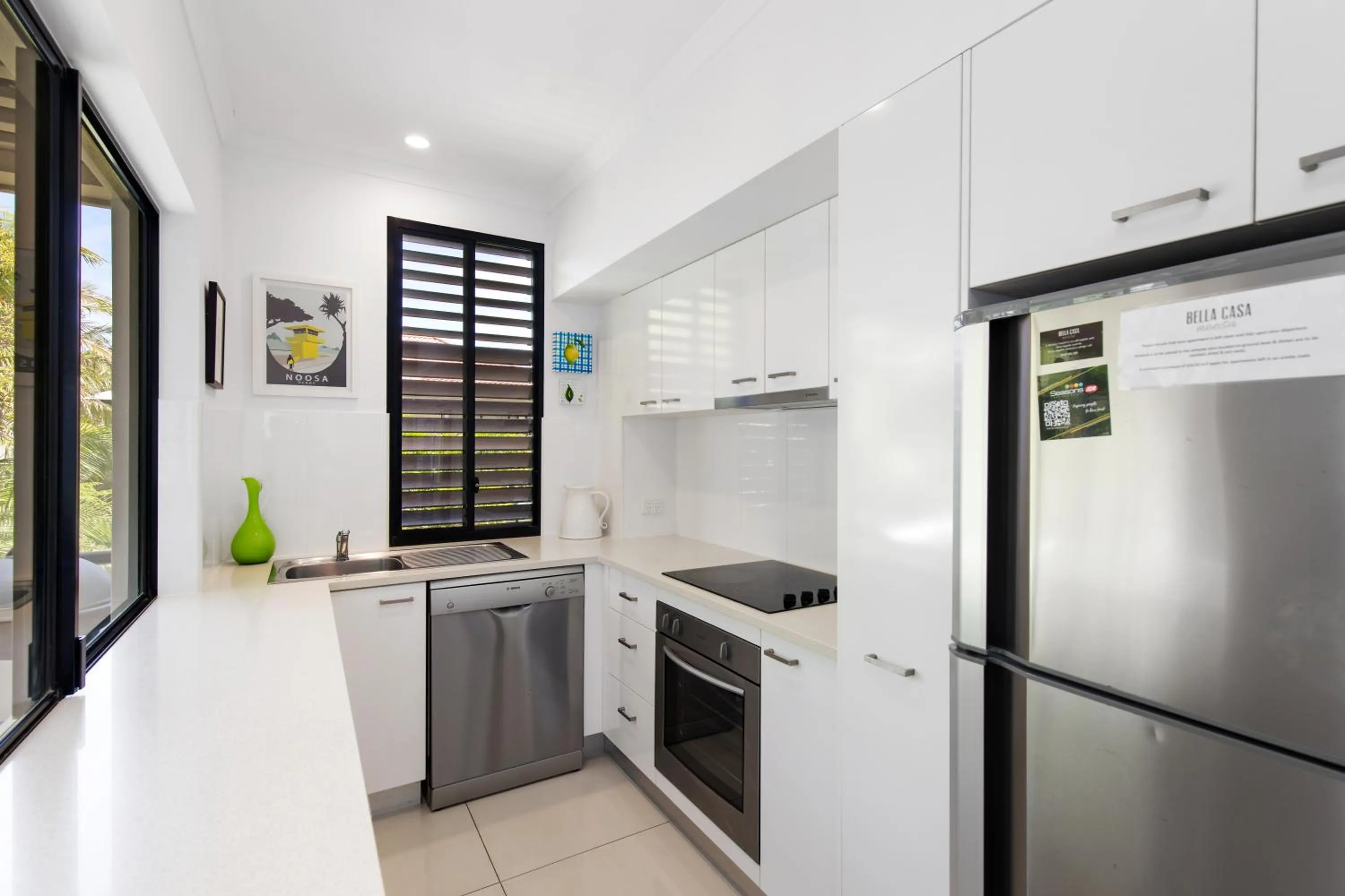 dishwasher in Bella Casa Noosa