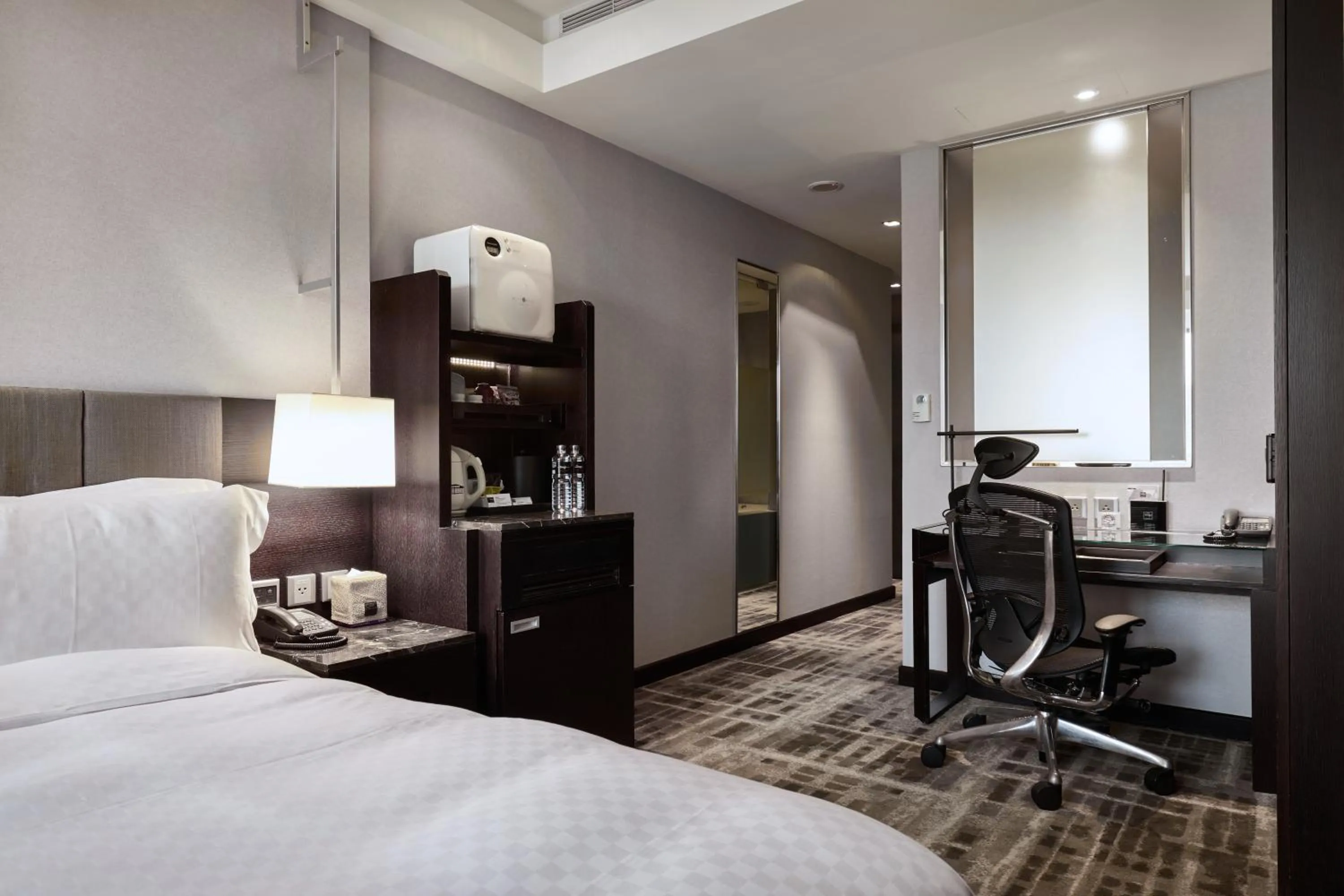 Bed in The Tango Hotel Taipei Nanshi