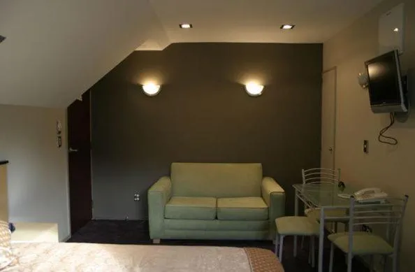 Photo of the whole room in Athena Motel