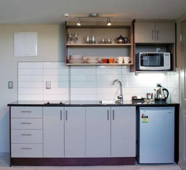 Kitchen or kitchenette in Athena Motel