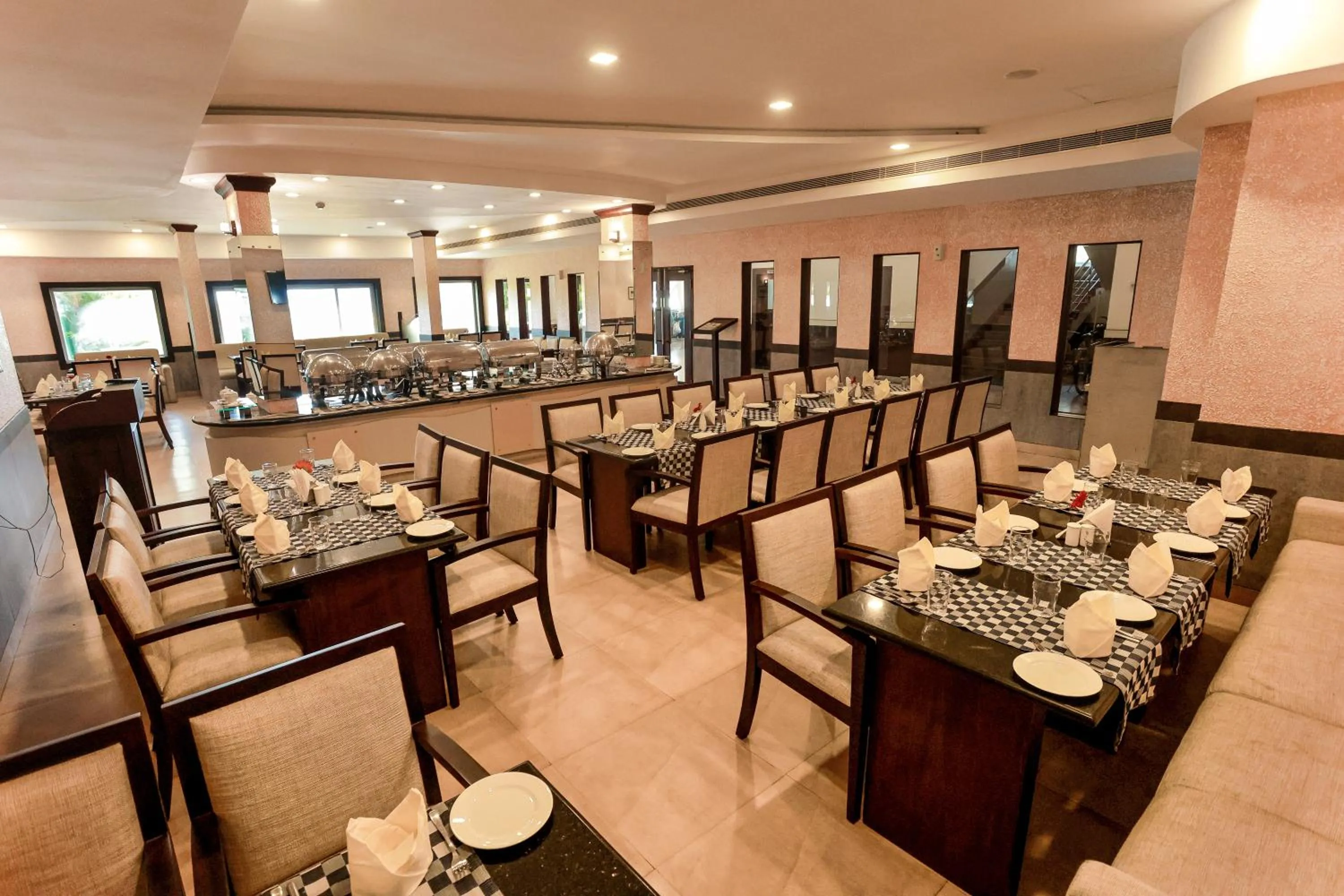 Restaurant/places to eat in Renai Blue Waters Cherai