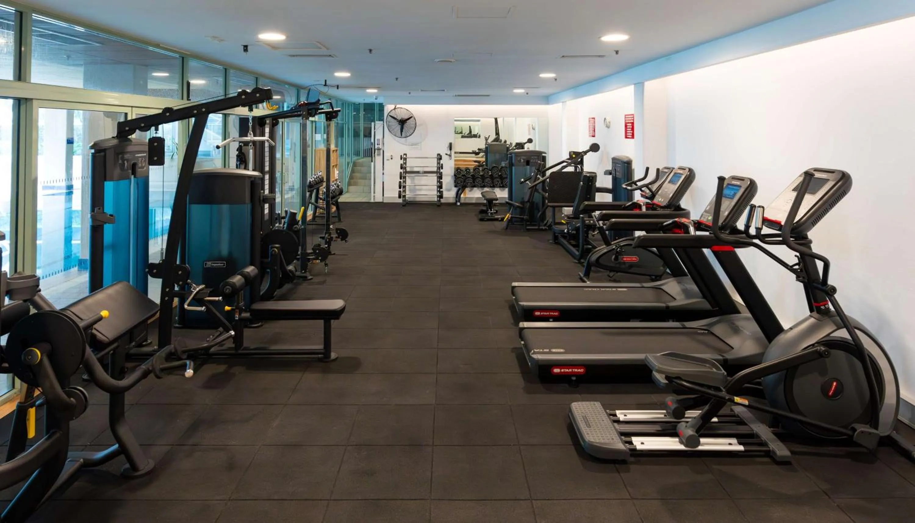 Fitness centre/facilities in Rydges Canberra