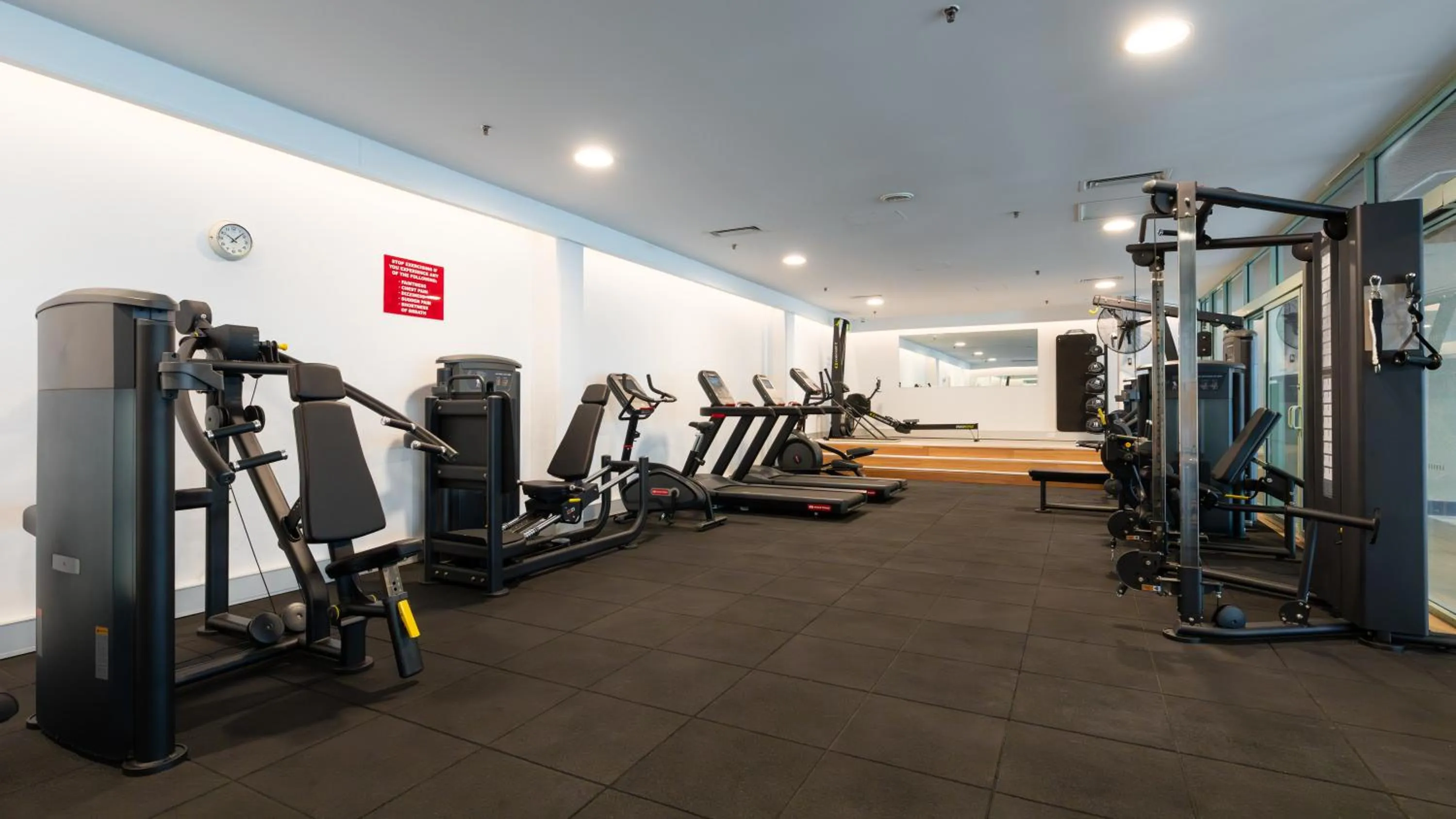 Fitness centre/facilities in Rydges Canberra