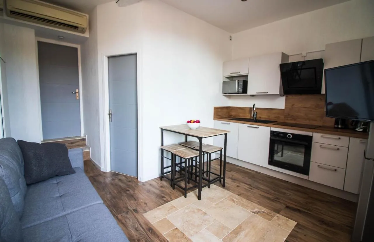 TV and multimedia in La Villa Tria Castella