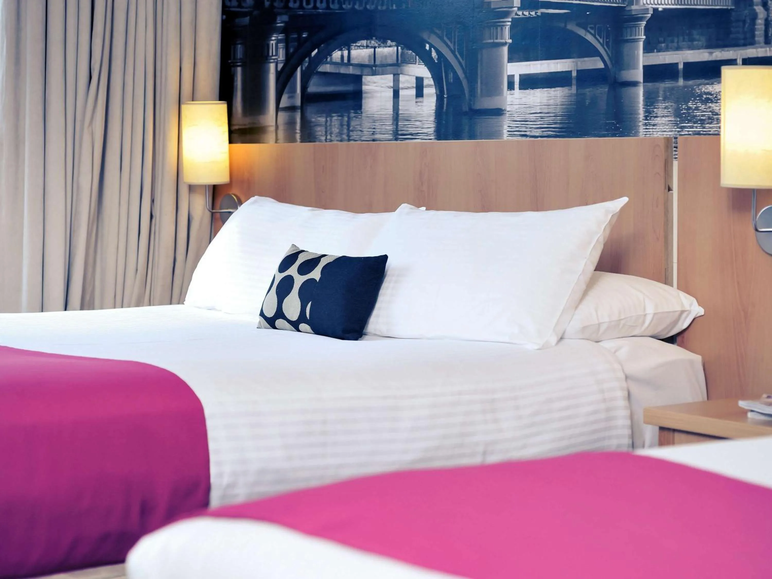 Bedroom, Bed in Mercure North Melbourne