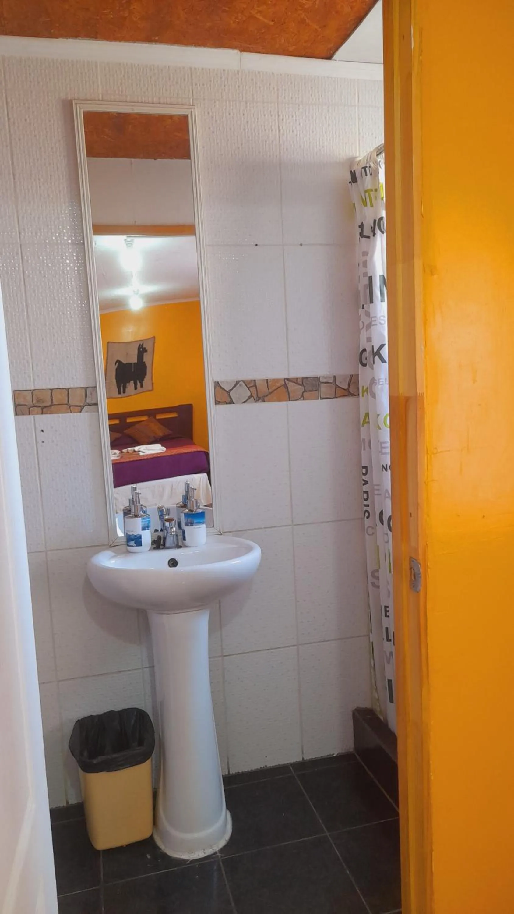 Bathroom in Hostal Open House