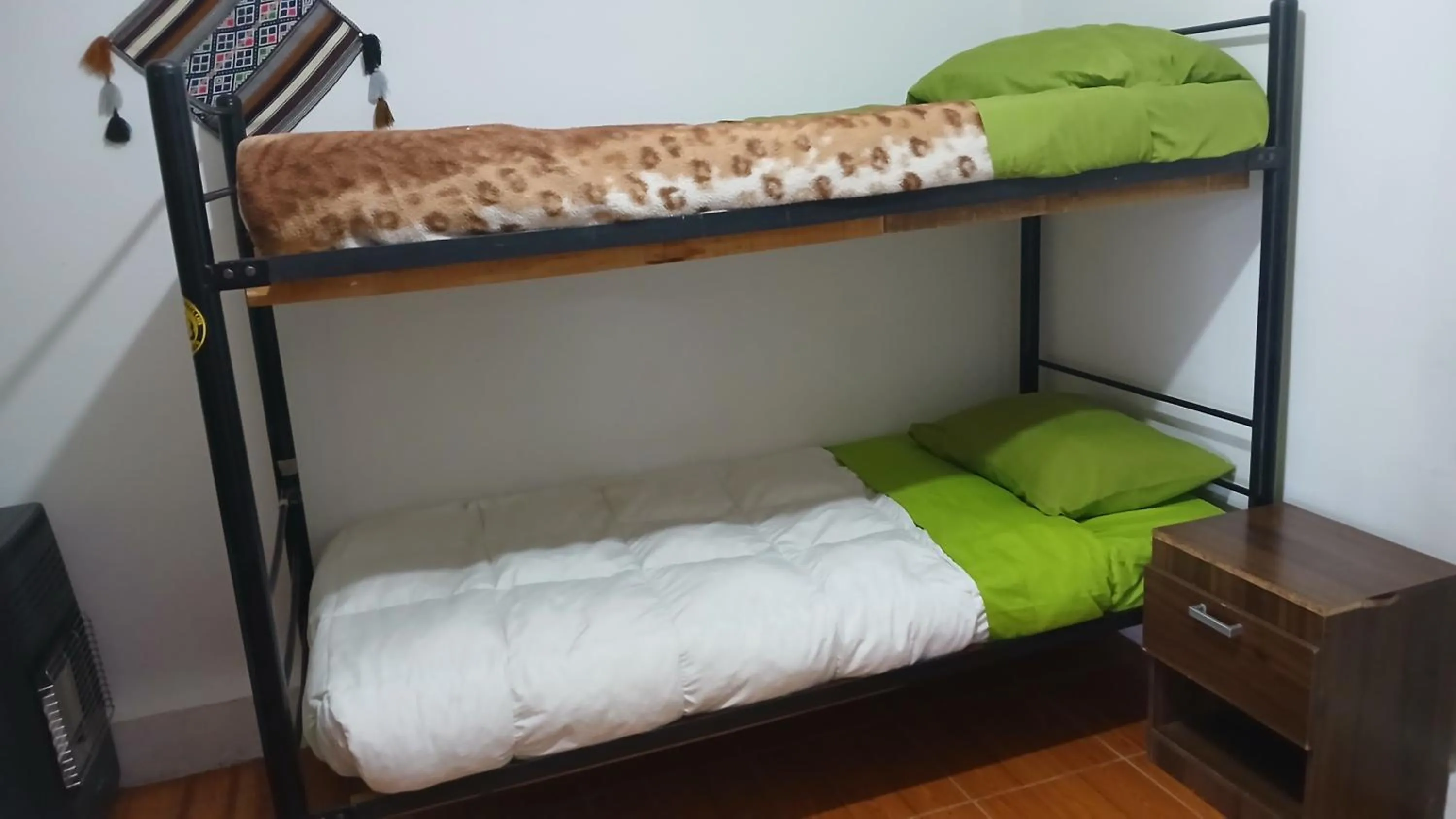 Property building, Bed in Hostal Open House