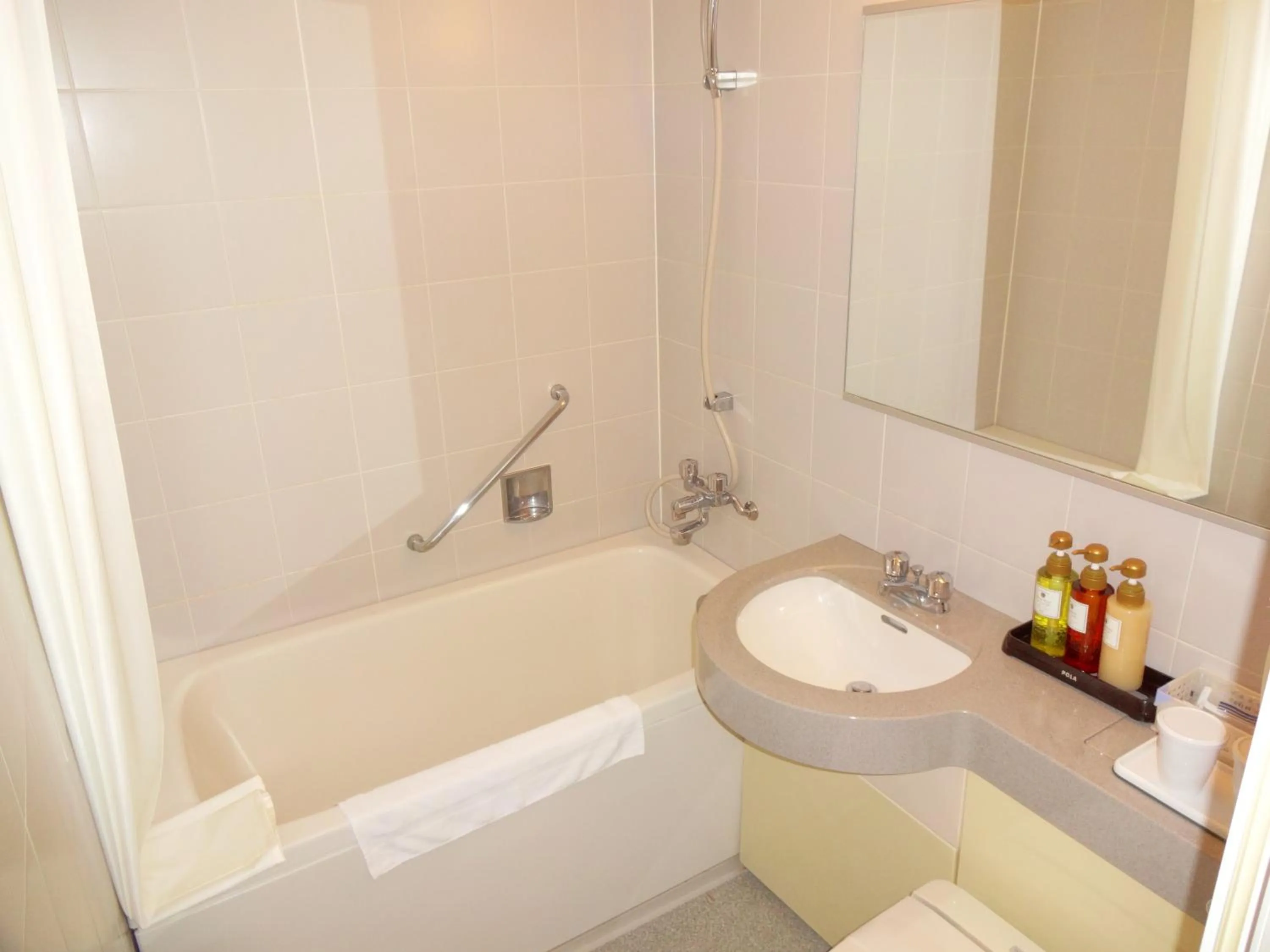 Bathroom in Kobe Luminous Hotel