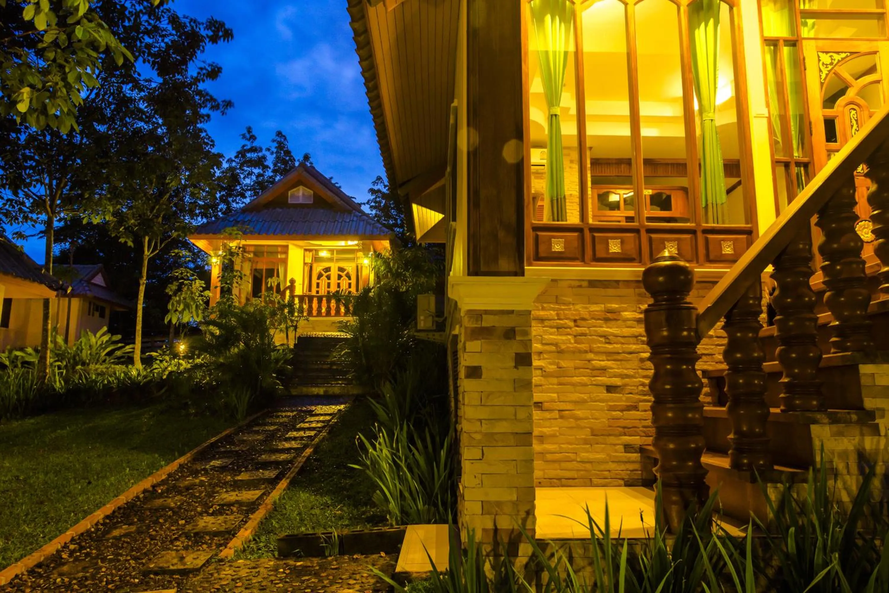 Facade/entrance in Mont Goei Pai