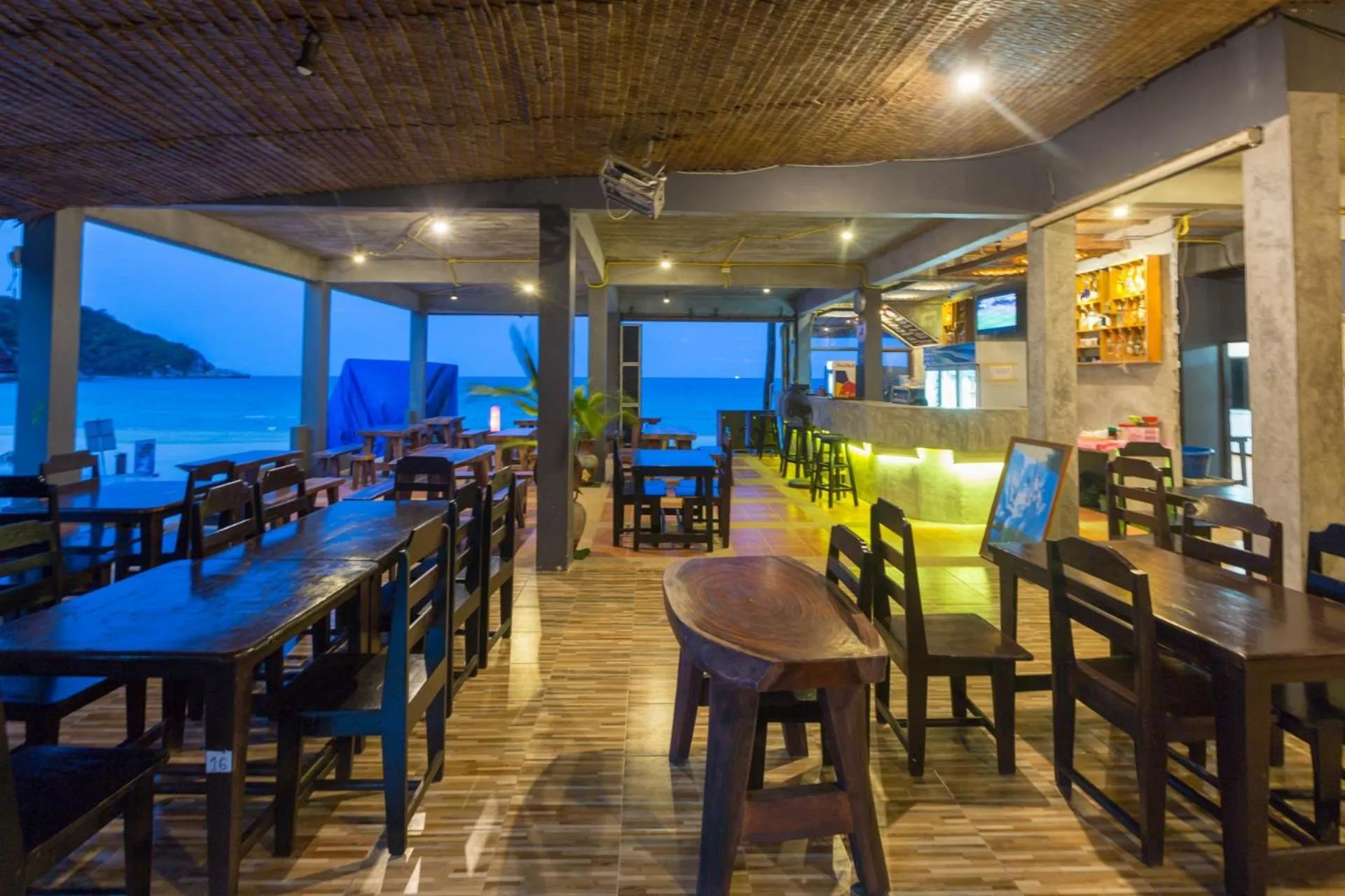 Restaurant/places to eat in Sunrise Resort- Koh Phangan - SHA Extra Plus