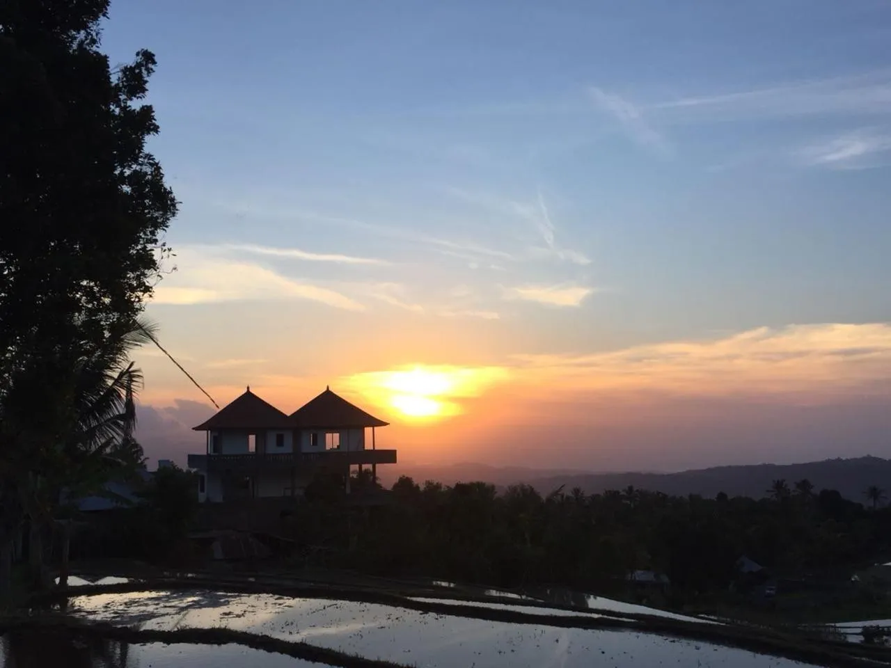 Facade/entrance in Candra Cottage