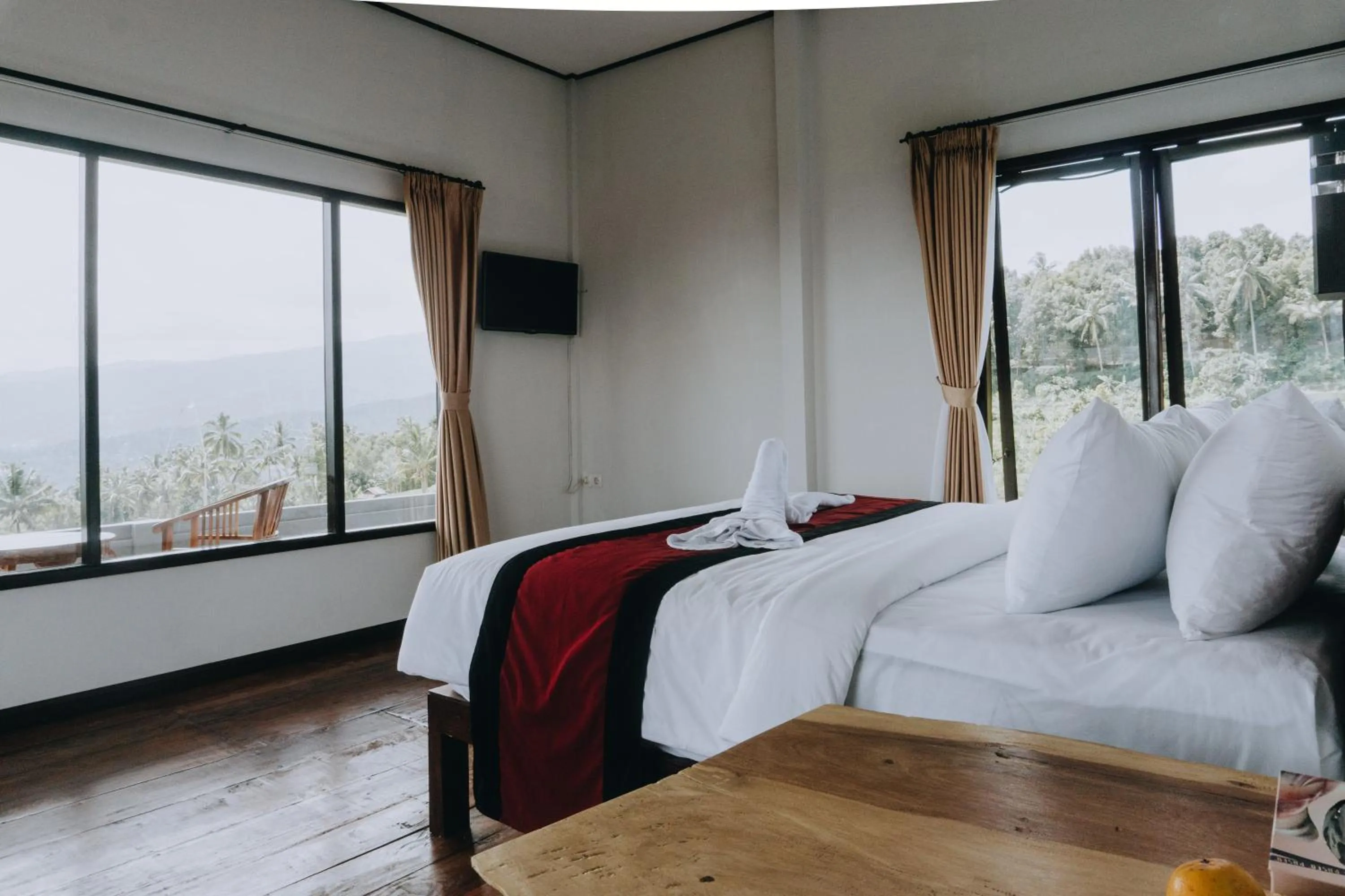 Bedroom, Bed in Candra Cottage
