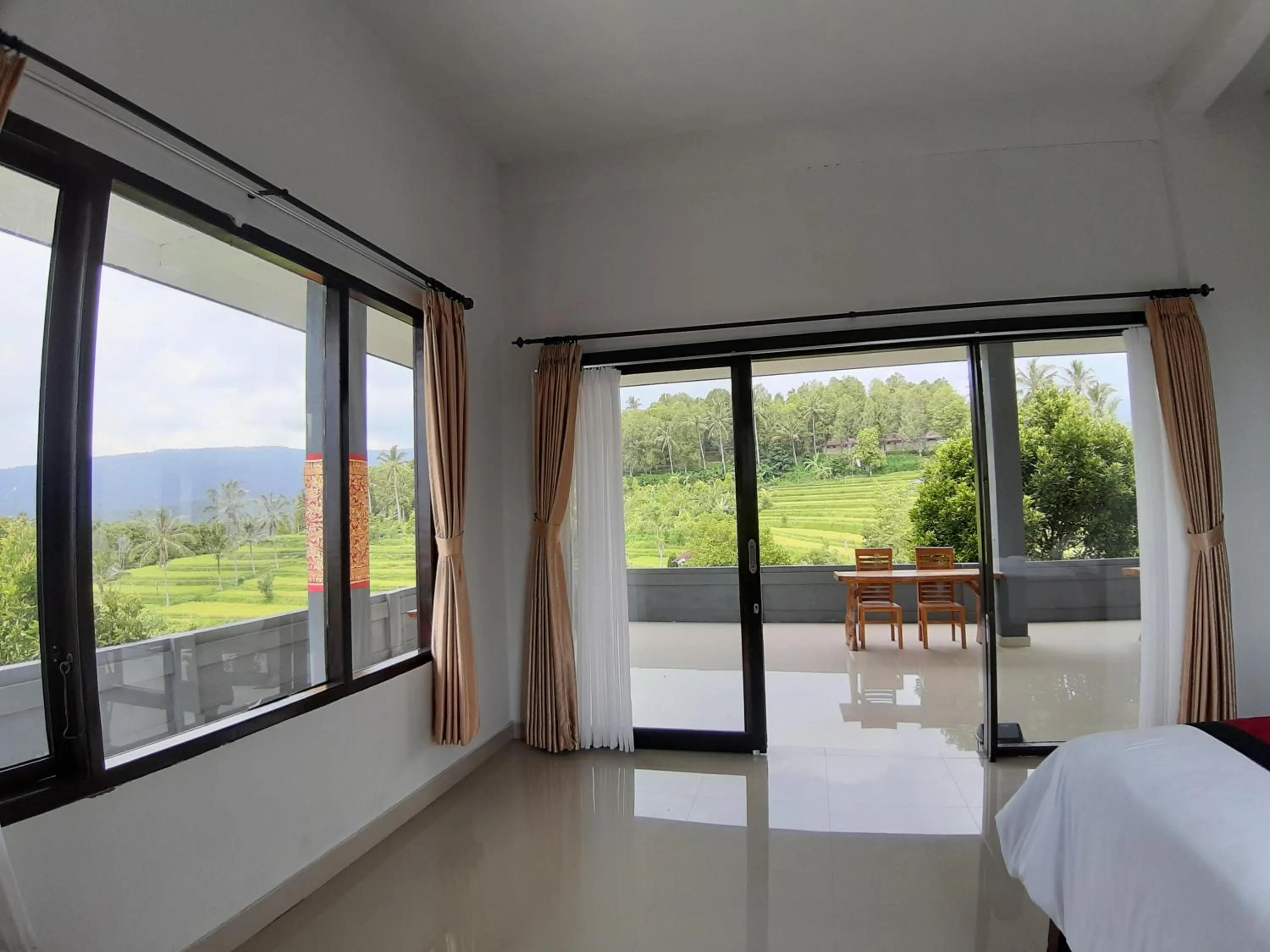 Bedroom, Bed in Candra Cottage