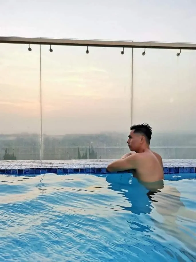 Swimming pool in Unit 1109 Cityscape Residences