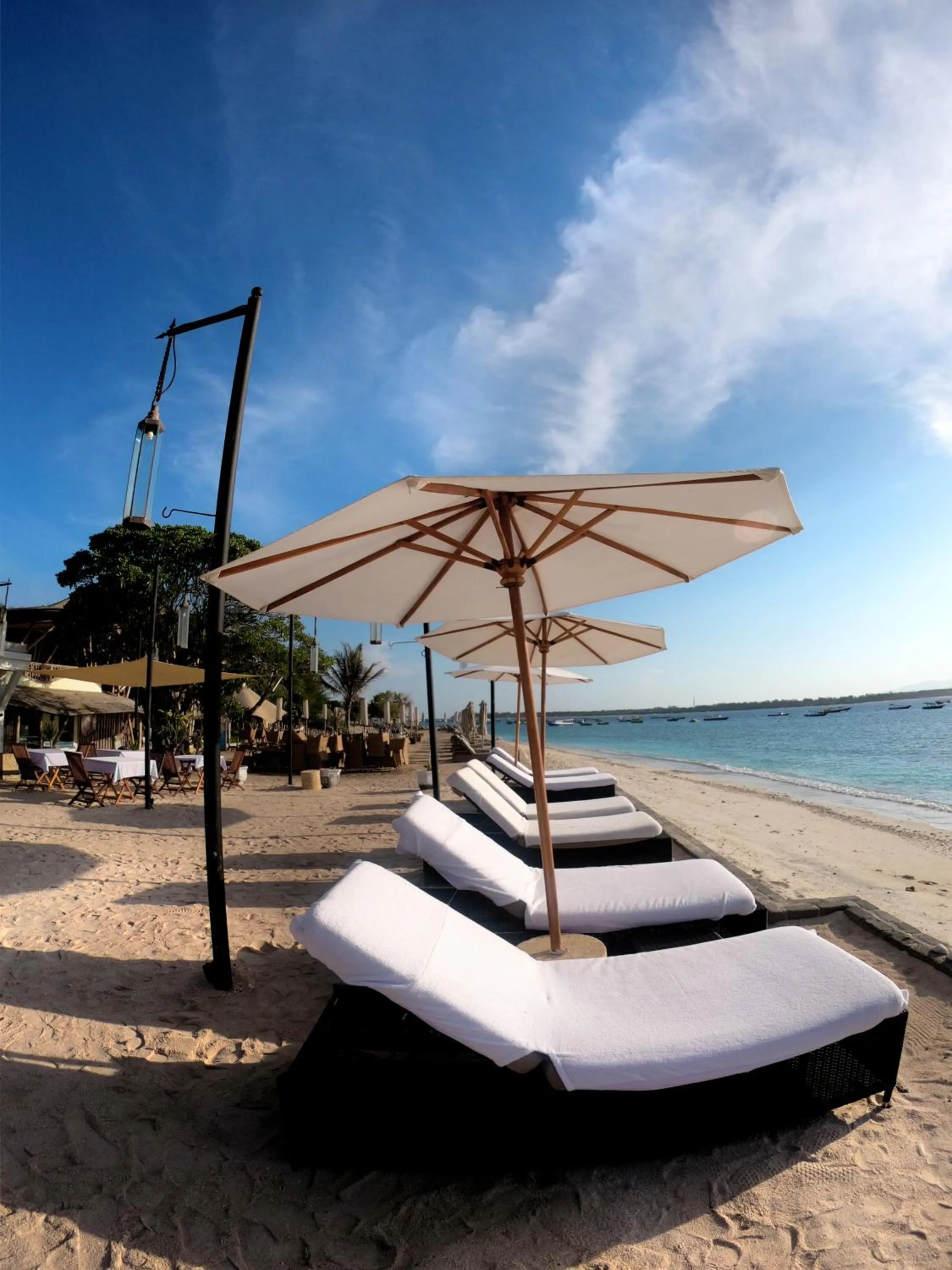 Property building in Kokomo Resort