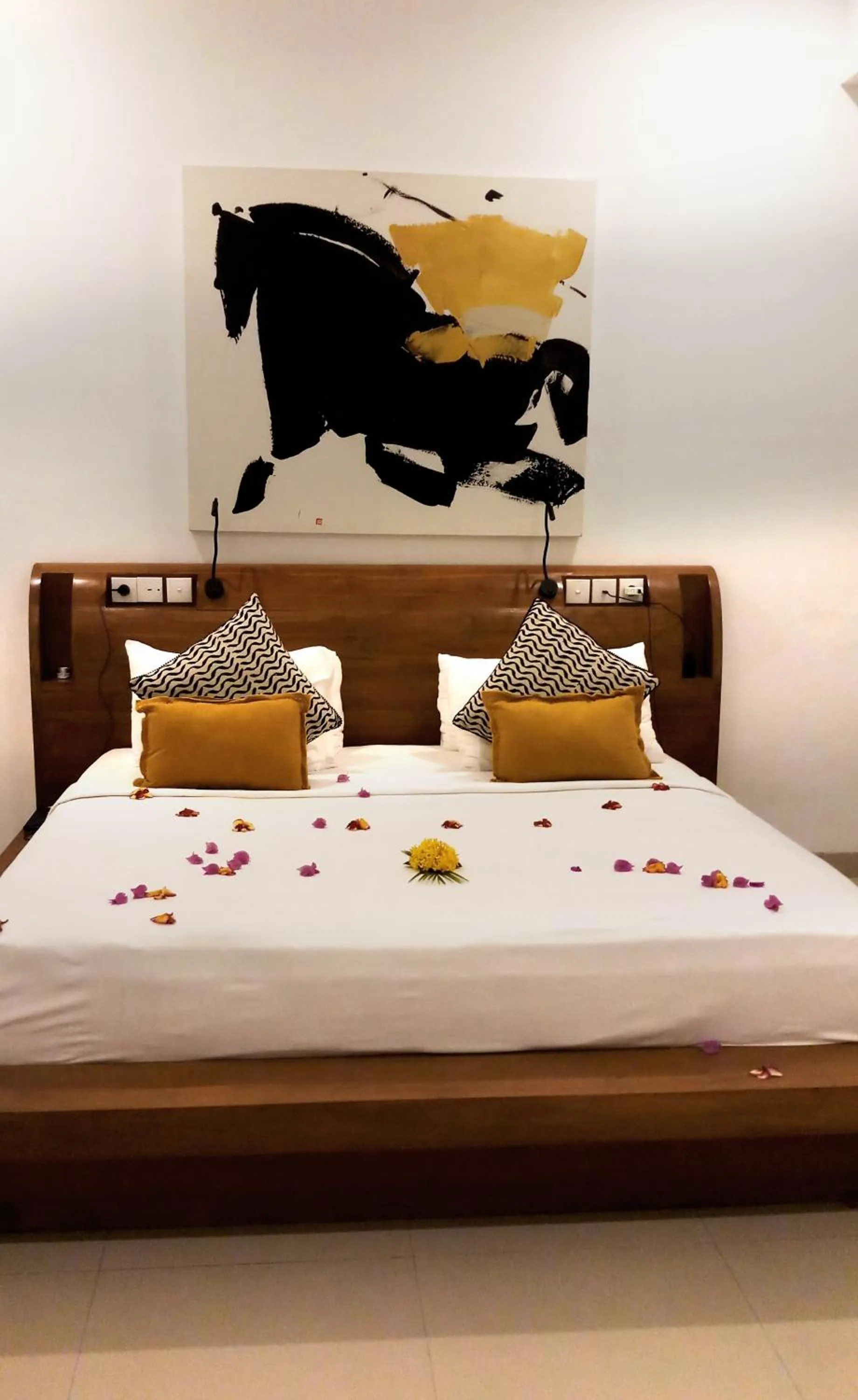 Bed in Kokomo Resort