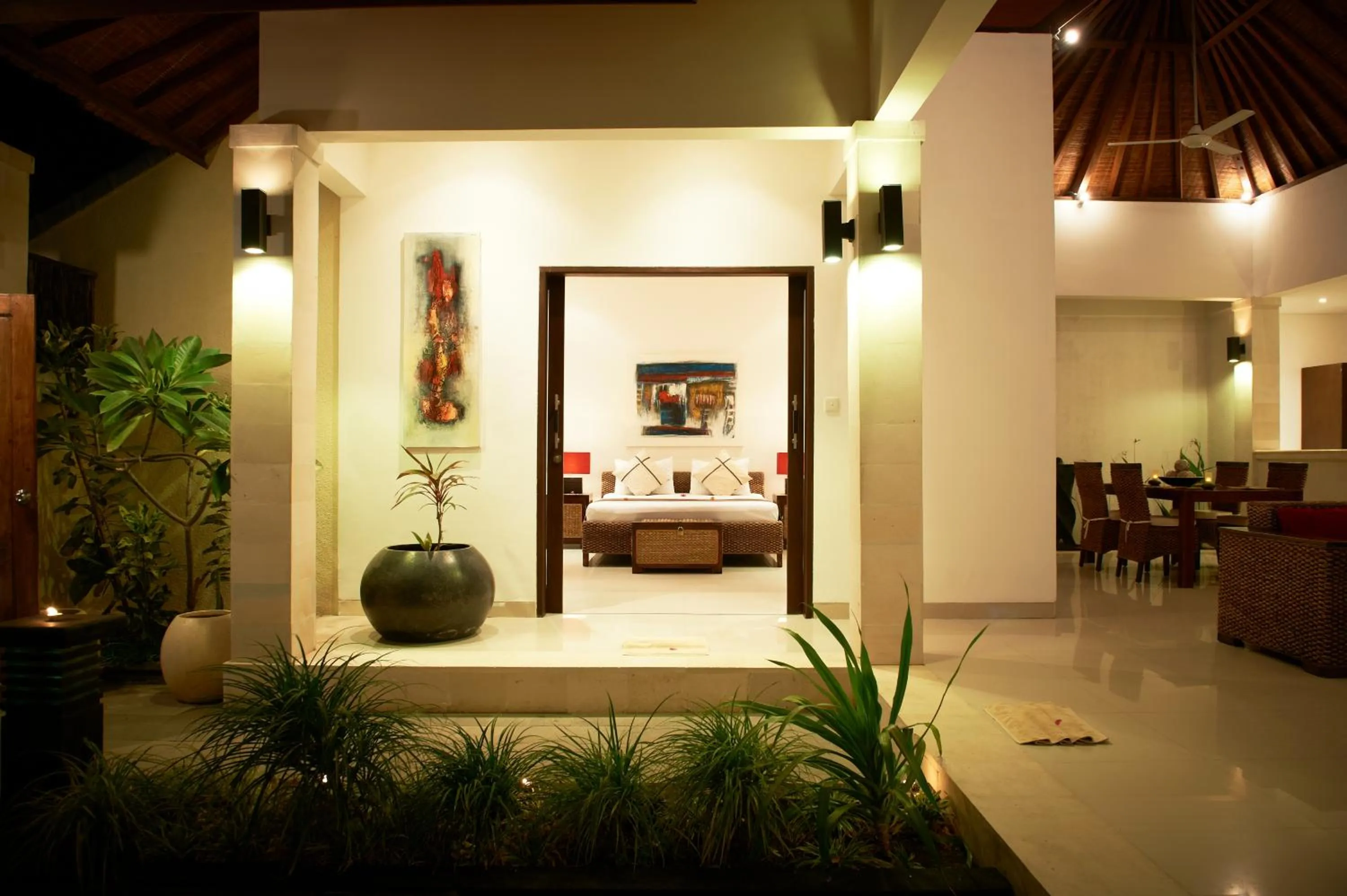 Bed in Kokomo Resort