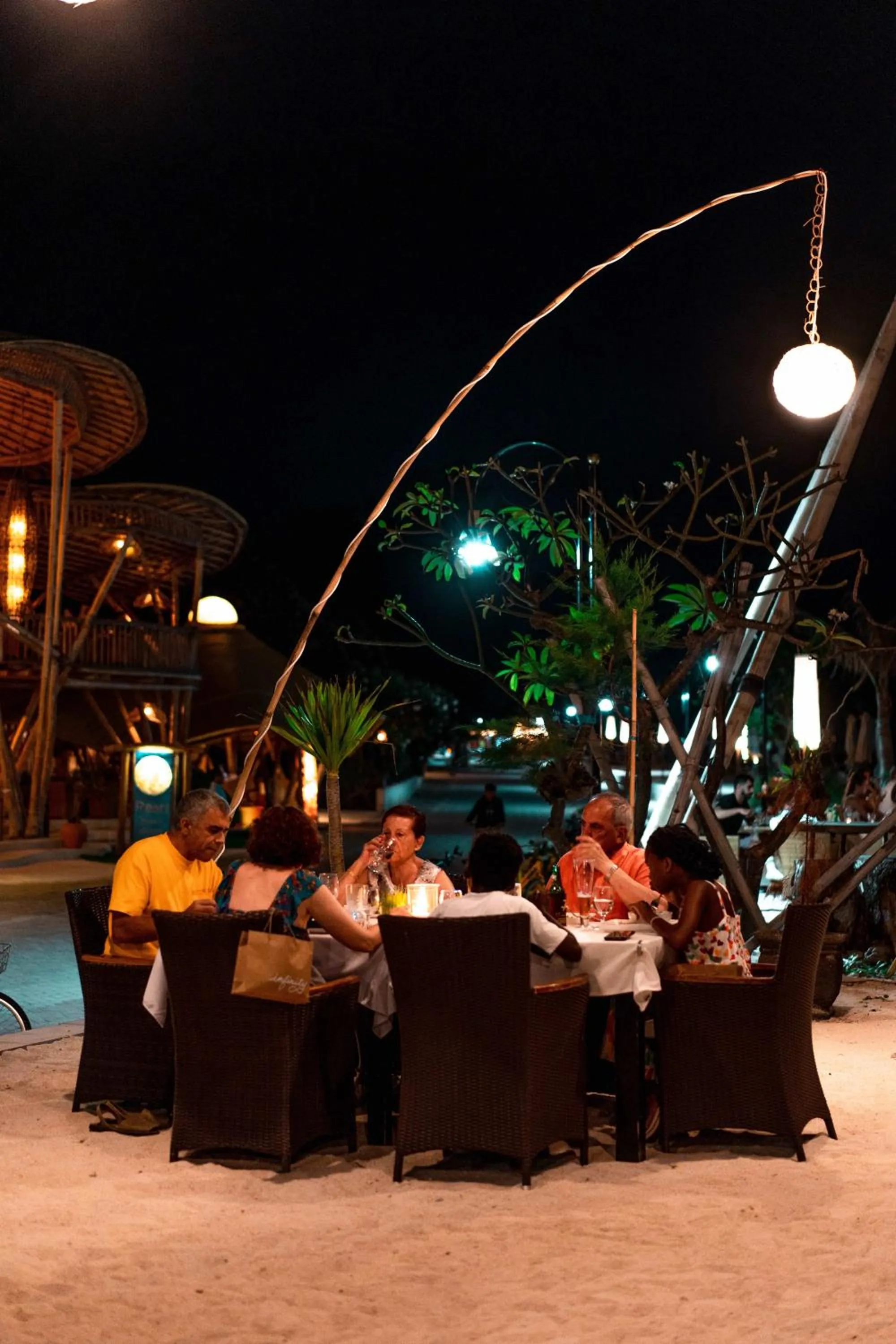 Restaurant/places to eat in Kokomo Resort