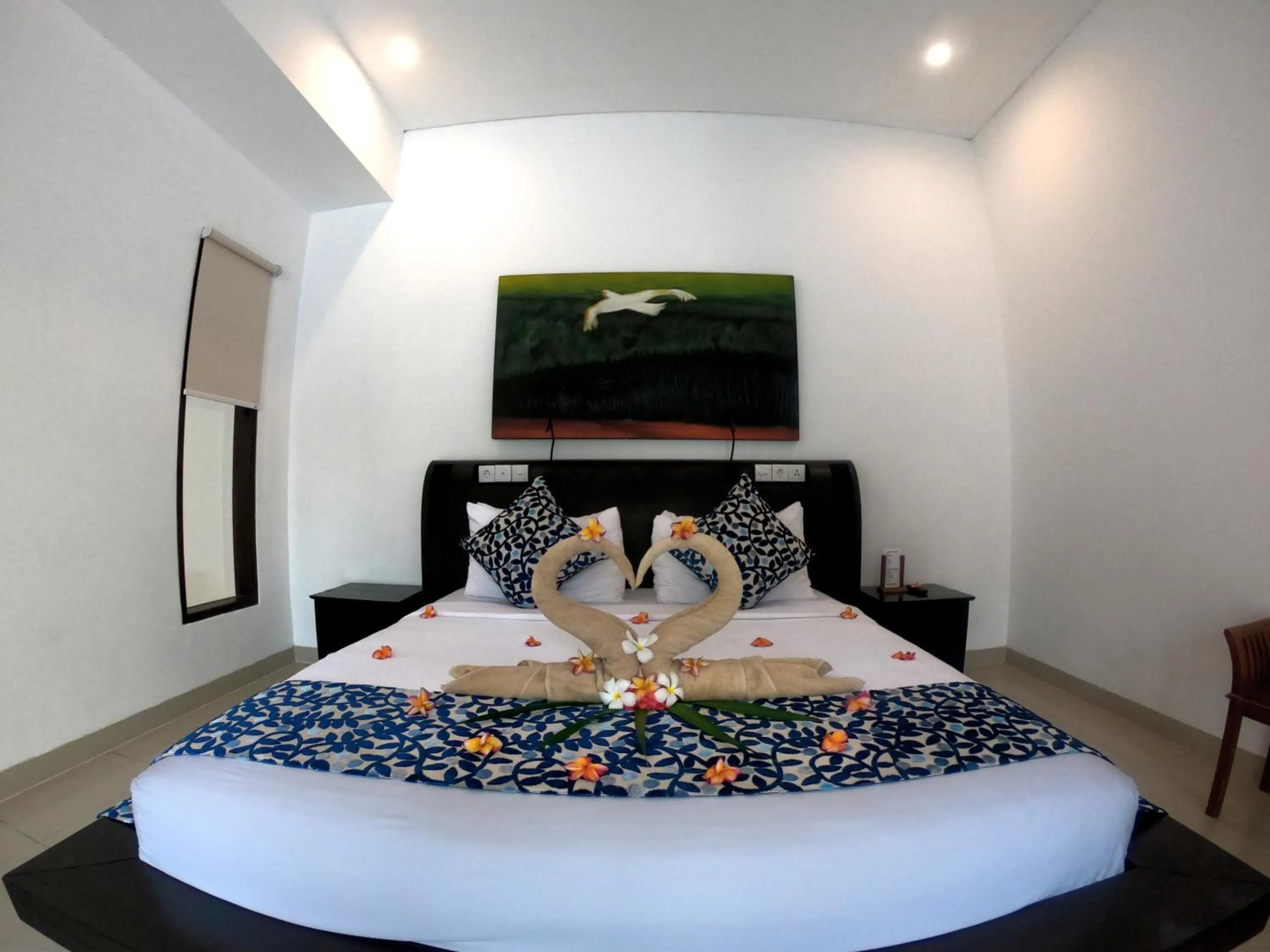 Bed in Kokomo Resort